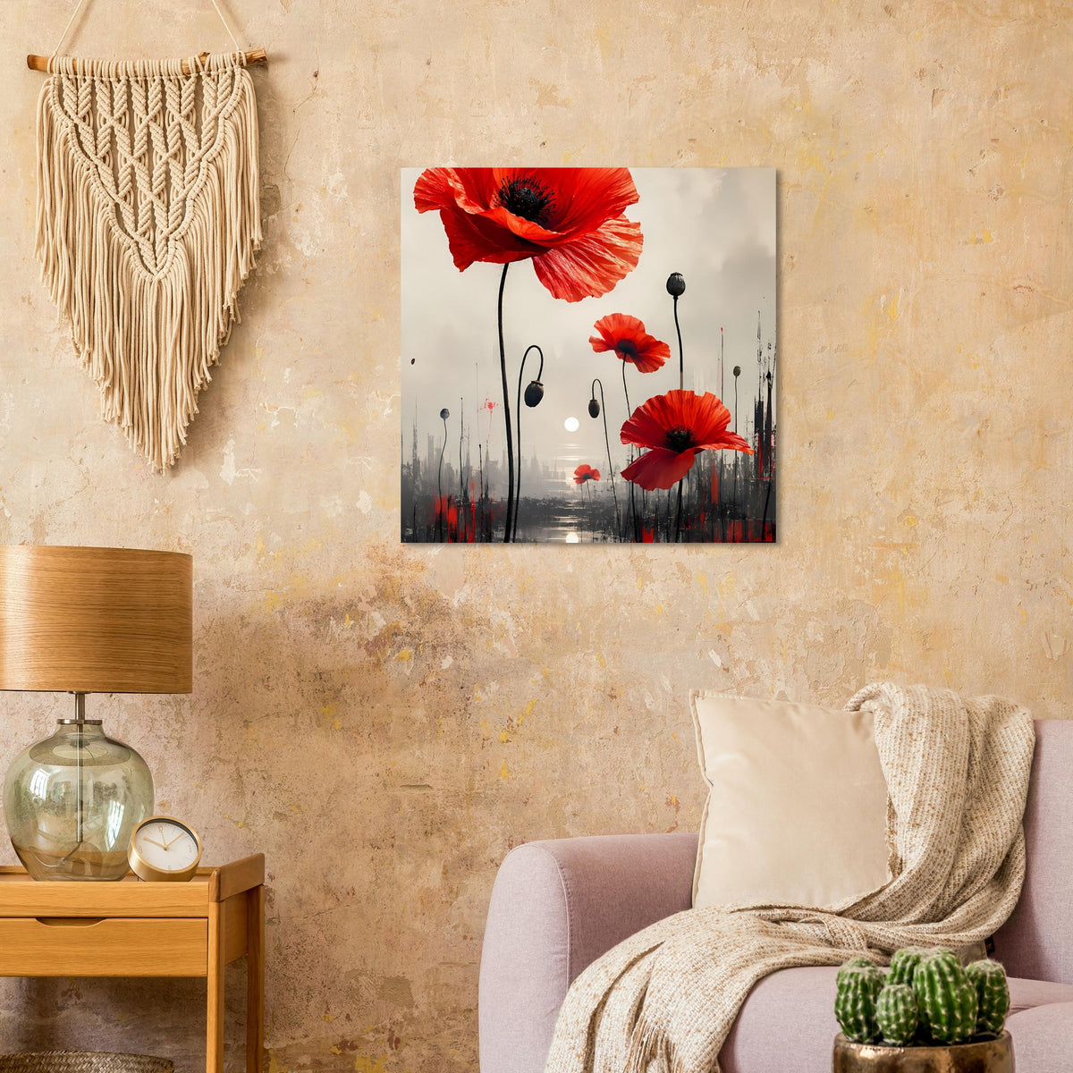 Poster mit roten Mohnblumen, schwarzen Stielen und grauen Nebelsilhouetten am Rand
