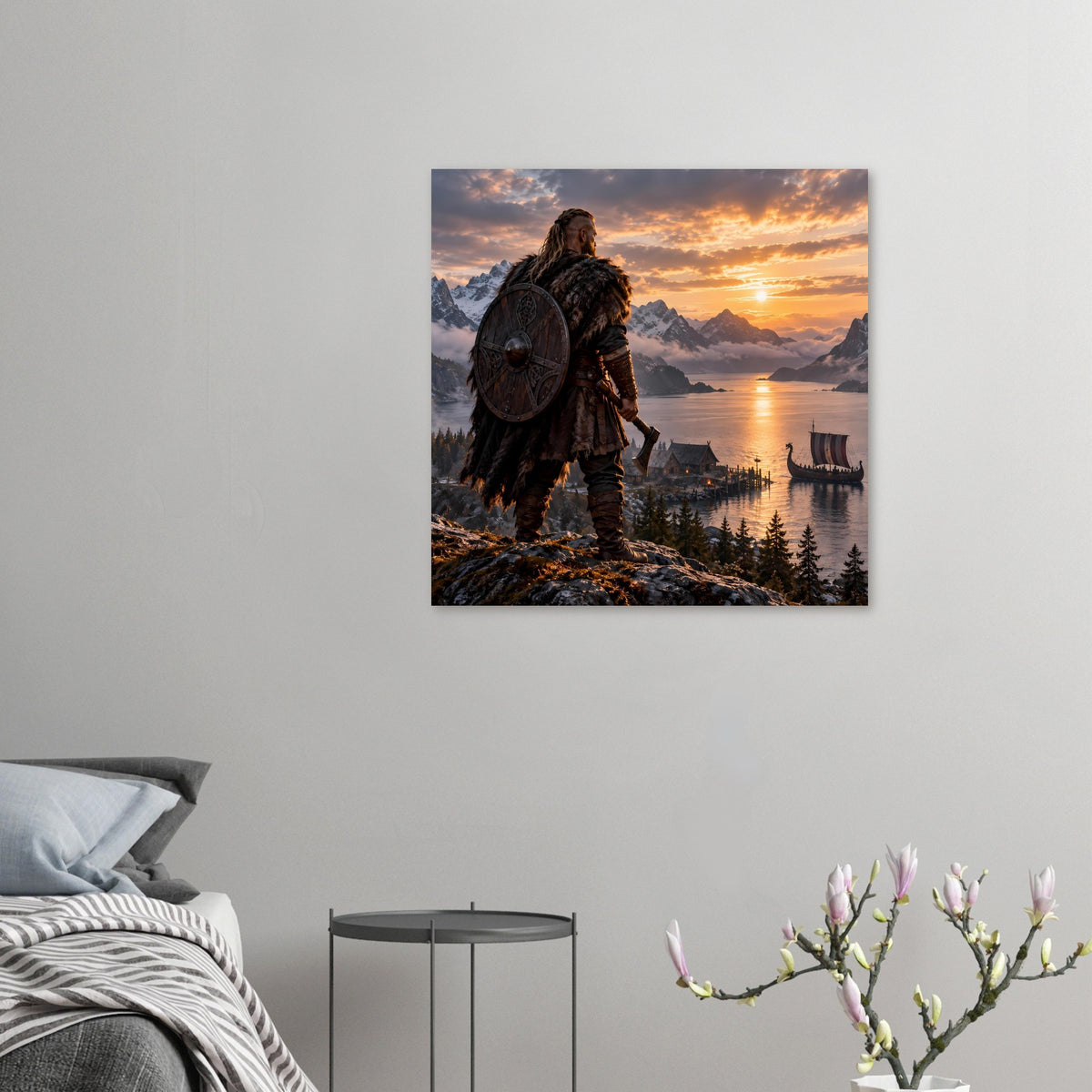 Kleines Poster an der Wand: Wikinger mit Rundschild über Fjordlandschaft bei Sonnenuntergang