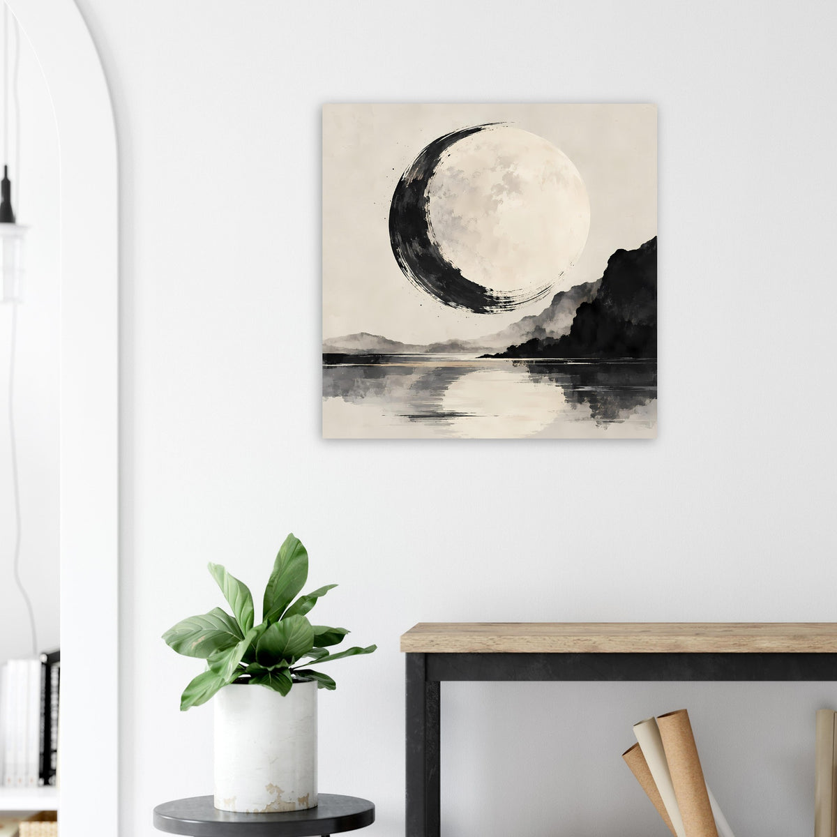 Quadratisches Poster mit Halbmond am Himmel und Spiegelung auf ruhigem Wasser