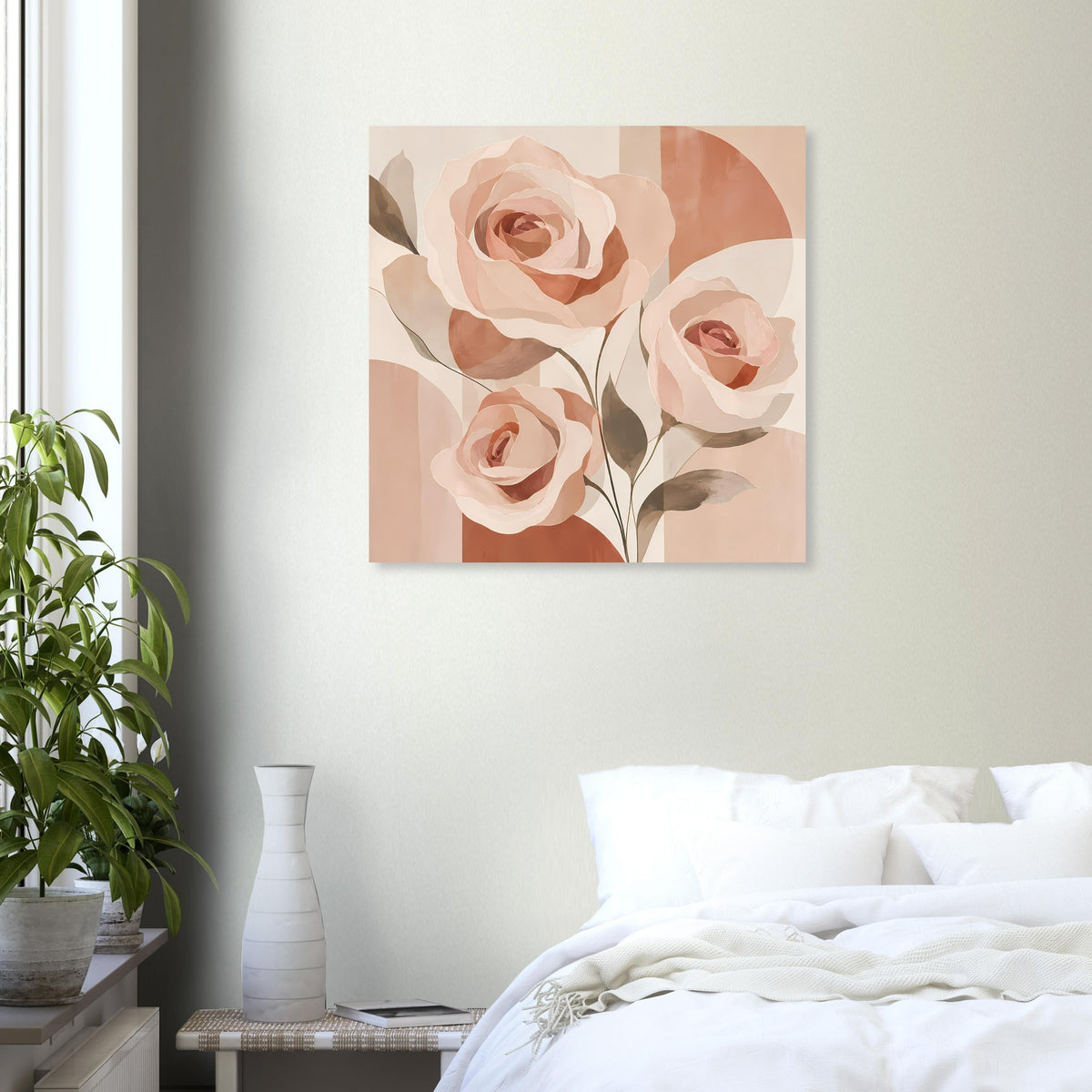 Rosen-Poster mit rosa/pfirsichfarbenen Blüten und grünen Blättern, quadratisch an der Wand.