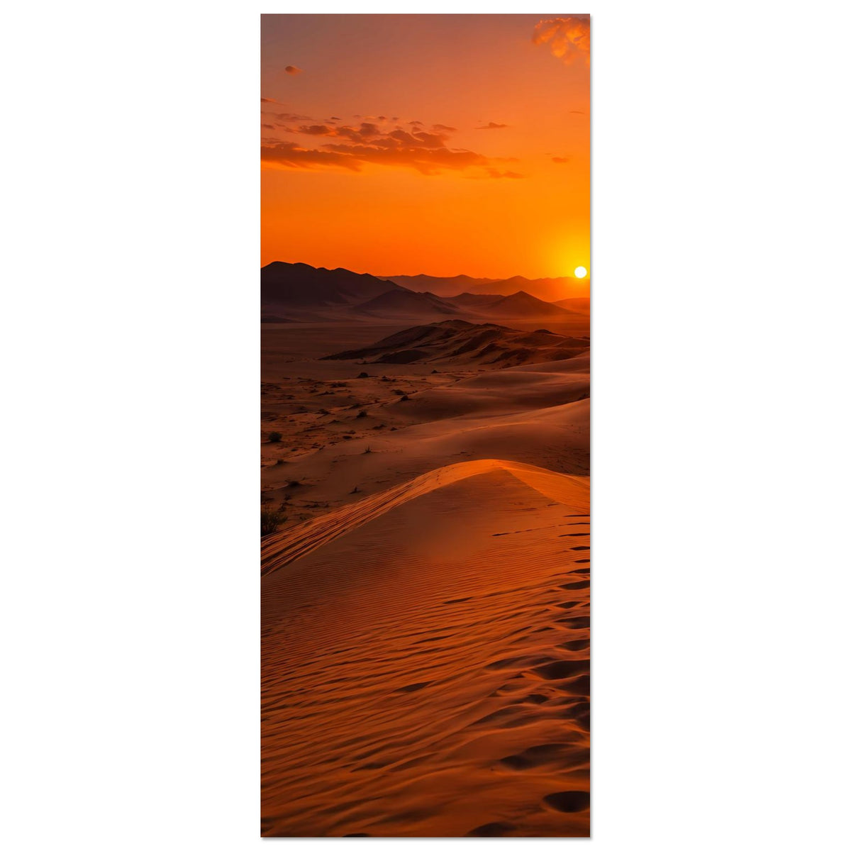 Poster im Hochformat: leuchtende Sonne über Dünen, orangefarbener Himmel und Sandwellen