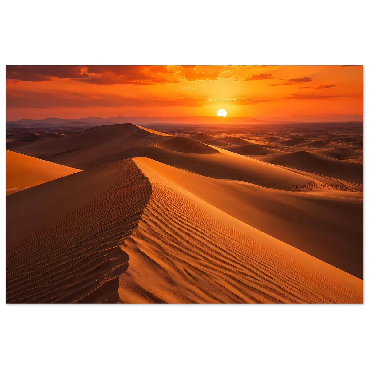 Wüstenposter im Querformat: leuchtende Abendsonne, goldene Dünen und dunkle Schattenlinien
