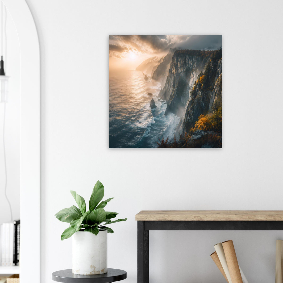 Kleines Poster mit Meeresklippen, Brandungswellen, Gischt und goldenem Licht