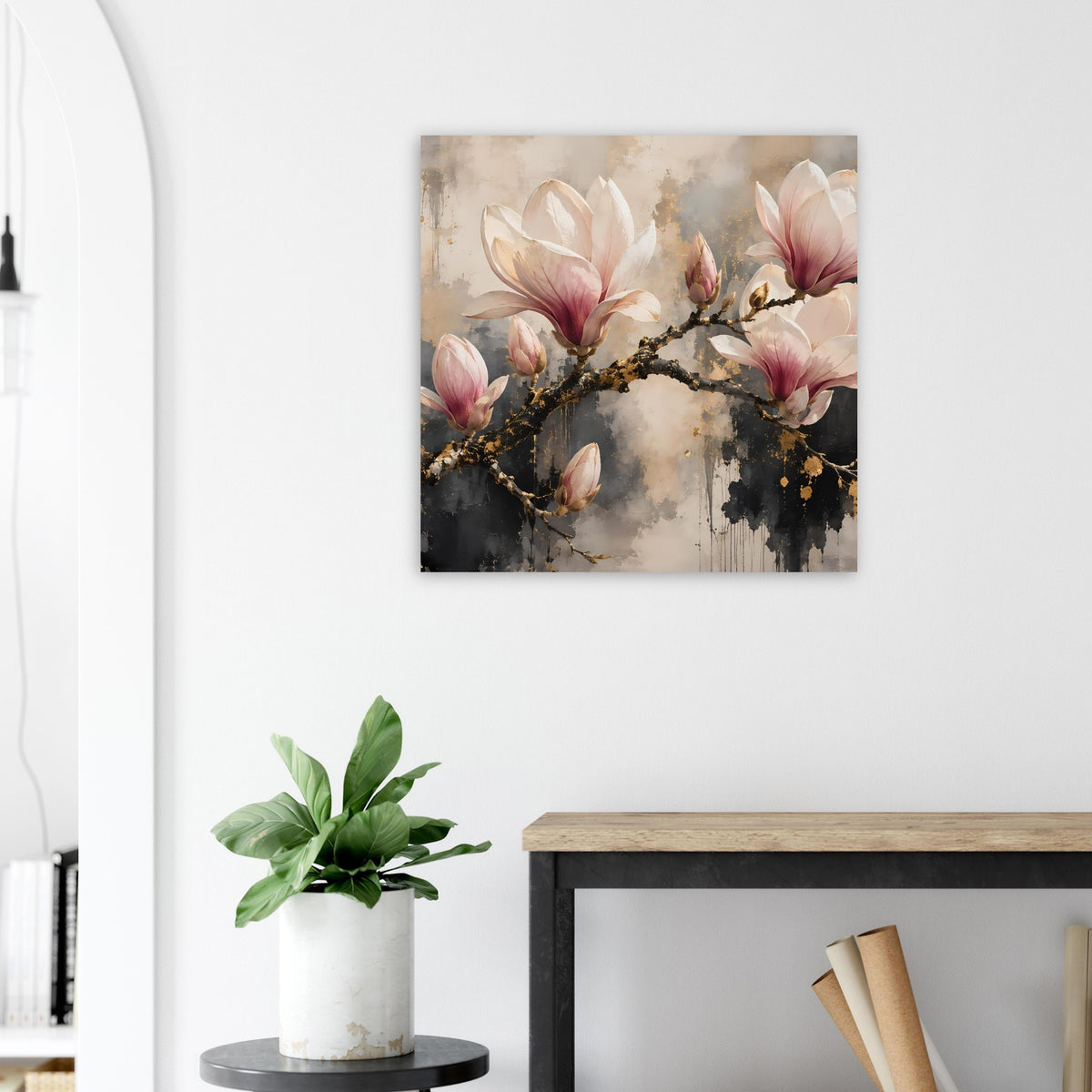 Quadratisches Poster mit Magnolienblütenkranz, dunklen Ästen und goldenen Highlights