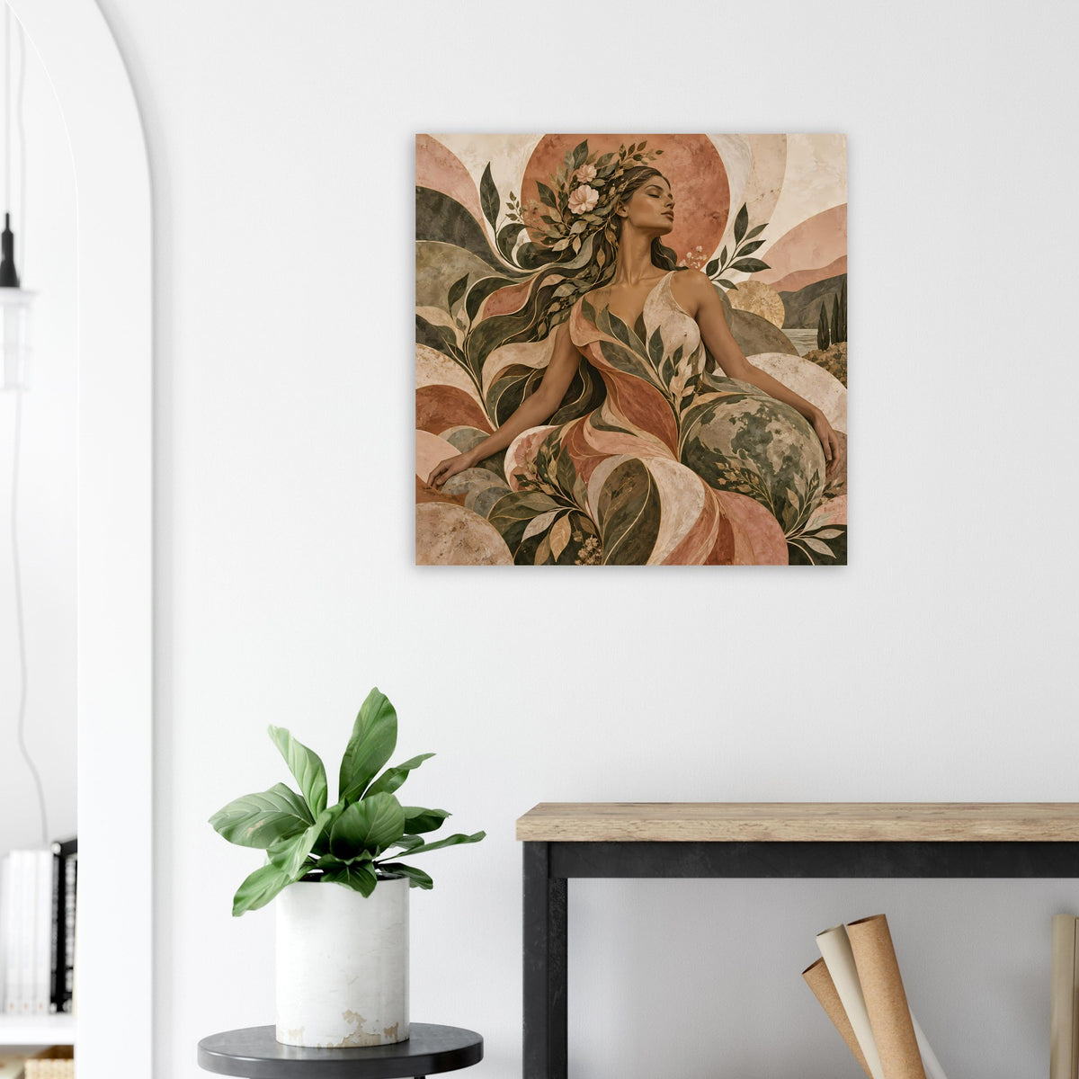 Kunstposter mit Frau im Profil, umgeben von Blättern, warmes Beige und dunkles Grün