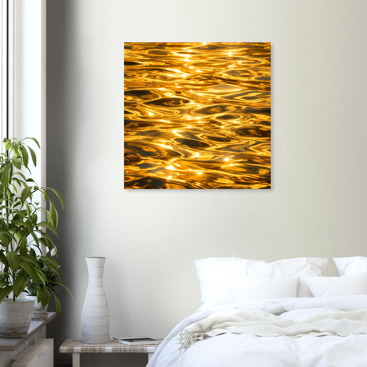 Quadratisches Poster mit goldenen Wellen und dunklen Bereichen, matt auf Premium-Papier