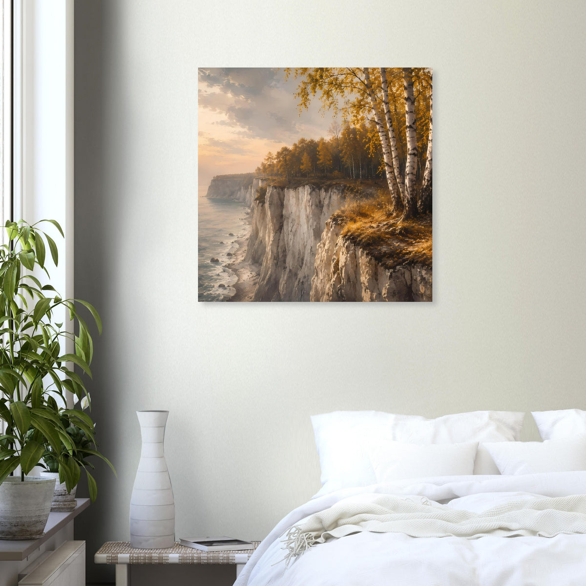 Mattes quadratisches Poster mit Küstenklippen und Birken im goldenen Herbstlicht