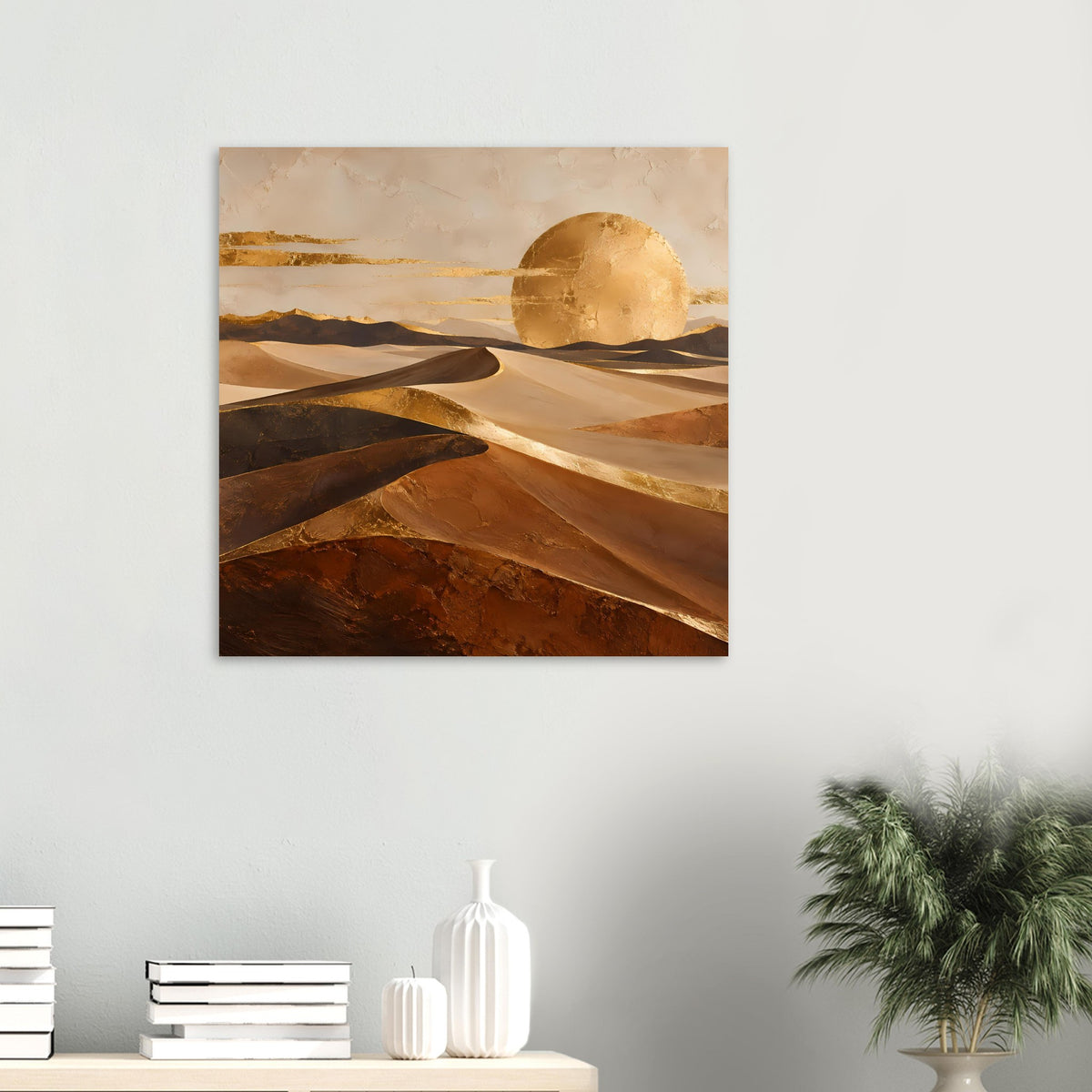 Gerahmtes Wüstenlandschafts-Poster klein an der Wand, goldenes Sonnenmotiv mit Dünen, warmes Braun/Gold