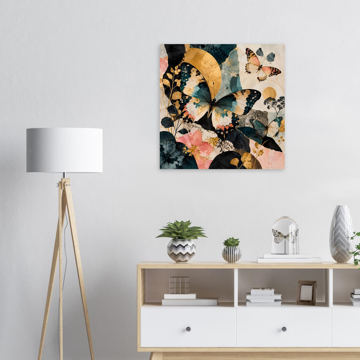 Quadratisches Kunstposter mit Schmetterlingscollage in Türkis, Gold und Pfirsich