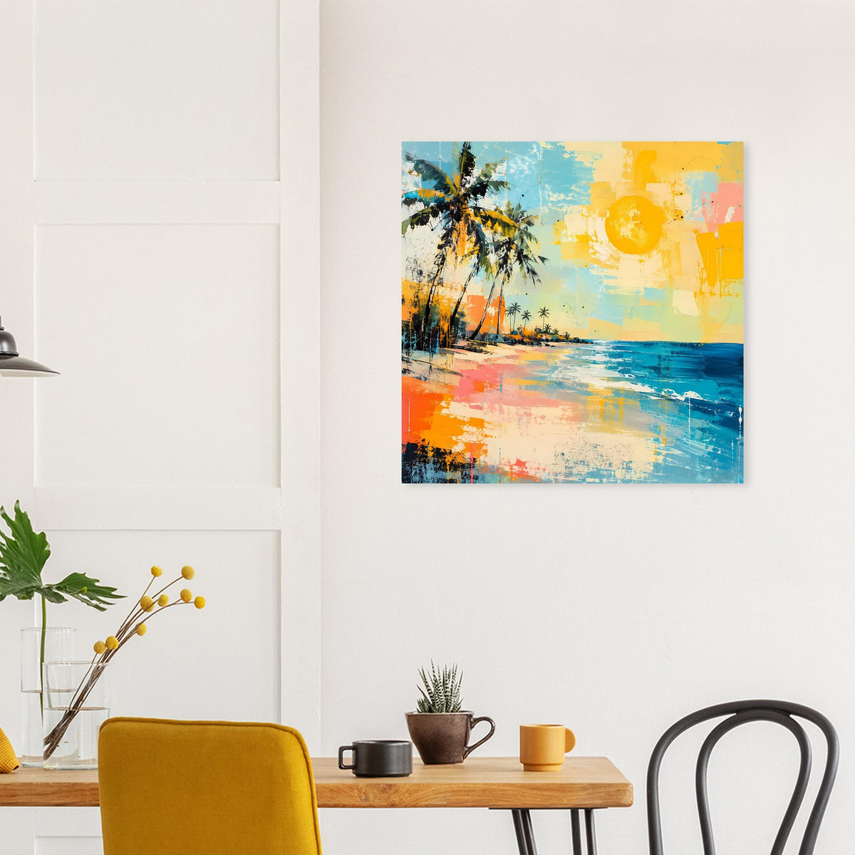 Quadratisches Poster mit Tropical-Beach-Szene: Palmen, Wasserflächen, leuchtendes Gelb