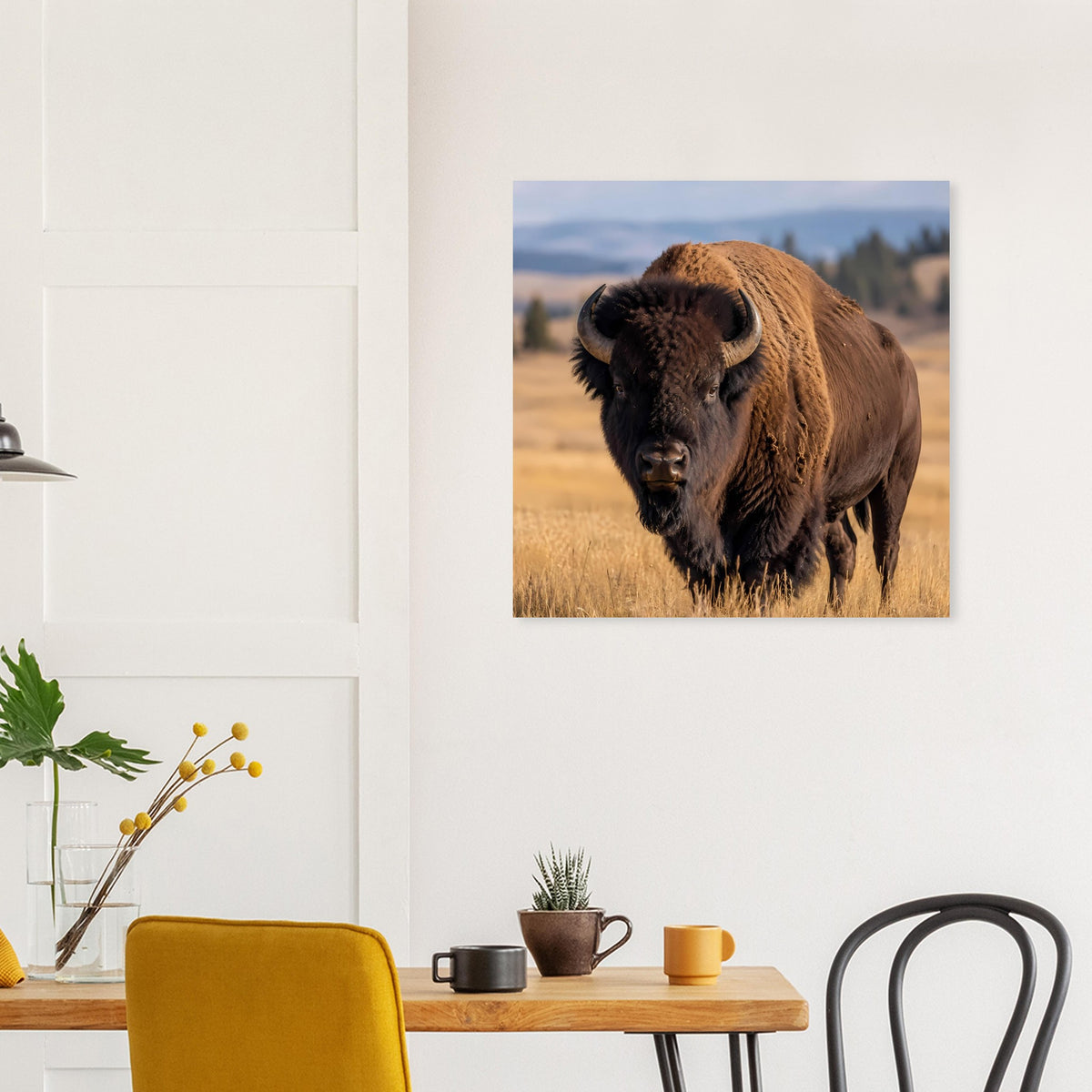 Wildtierposter mit braunem Bison, schräger Blick nach vorn, quadratisch