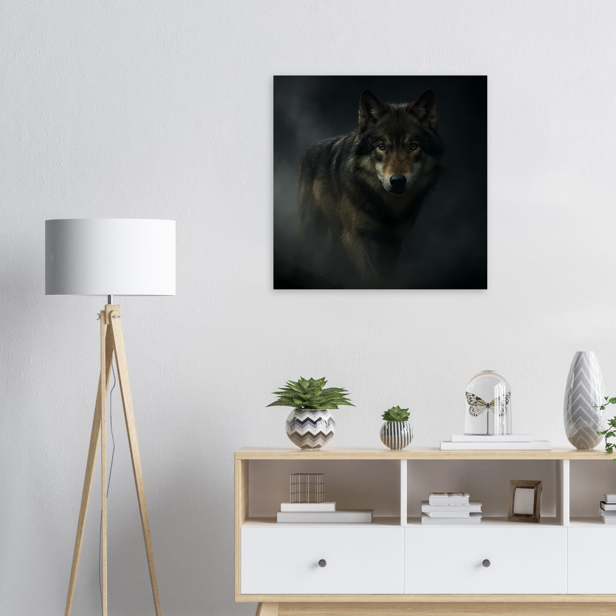 Quadratisches Wolfsposter mit portraitiertem grauem Wolf, fokussierter Blickrichtung