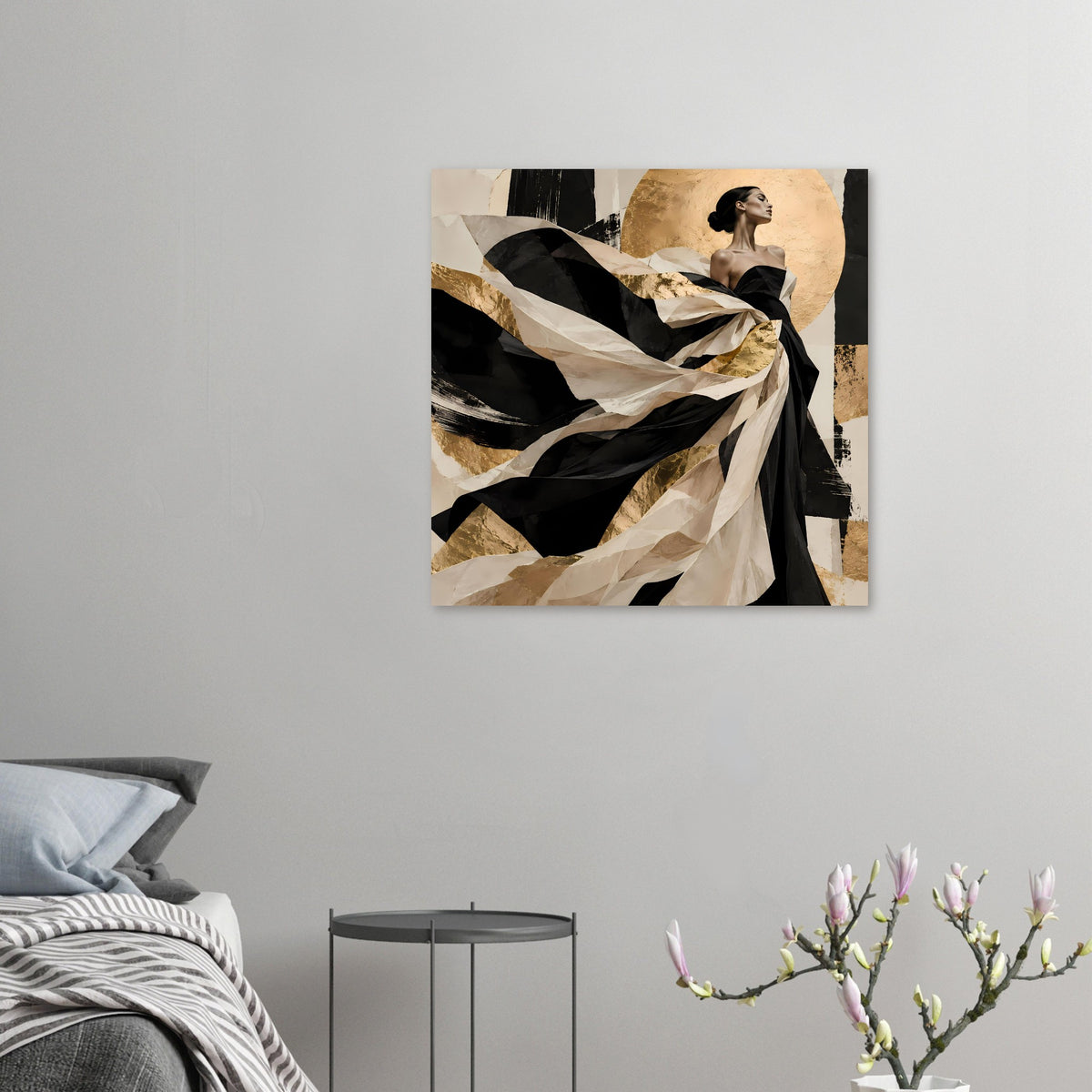 Kunstposter im Querformat im Rahmen: schwarze Drapierung mit creme und goldfarbenen Highlights