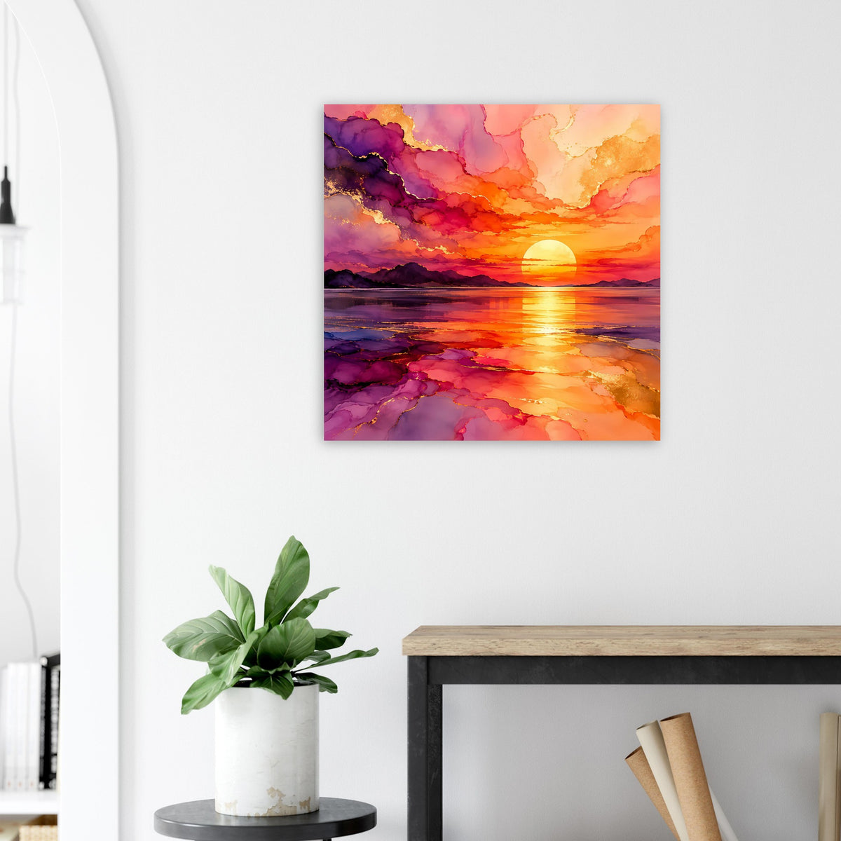 Quadratisches Poster mit orange-goldener Sonne und violettem Wolkenhimmel