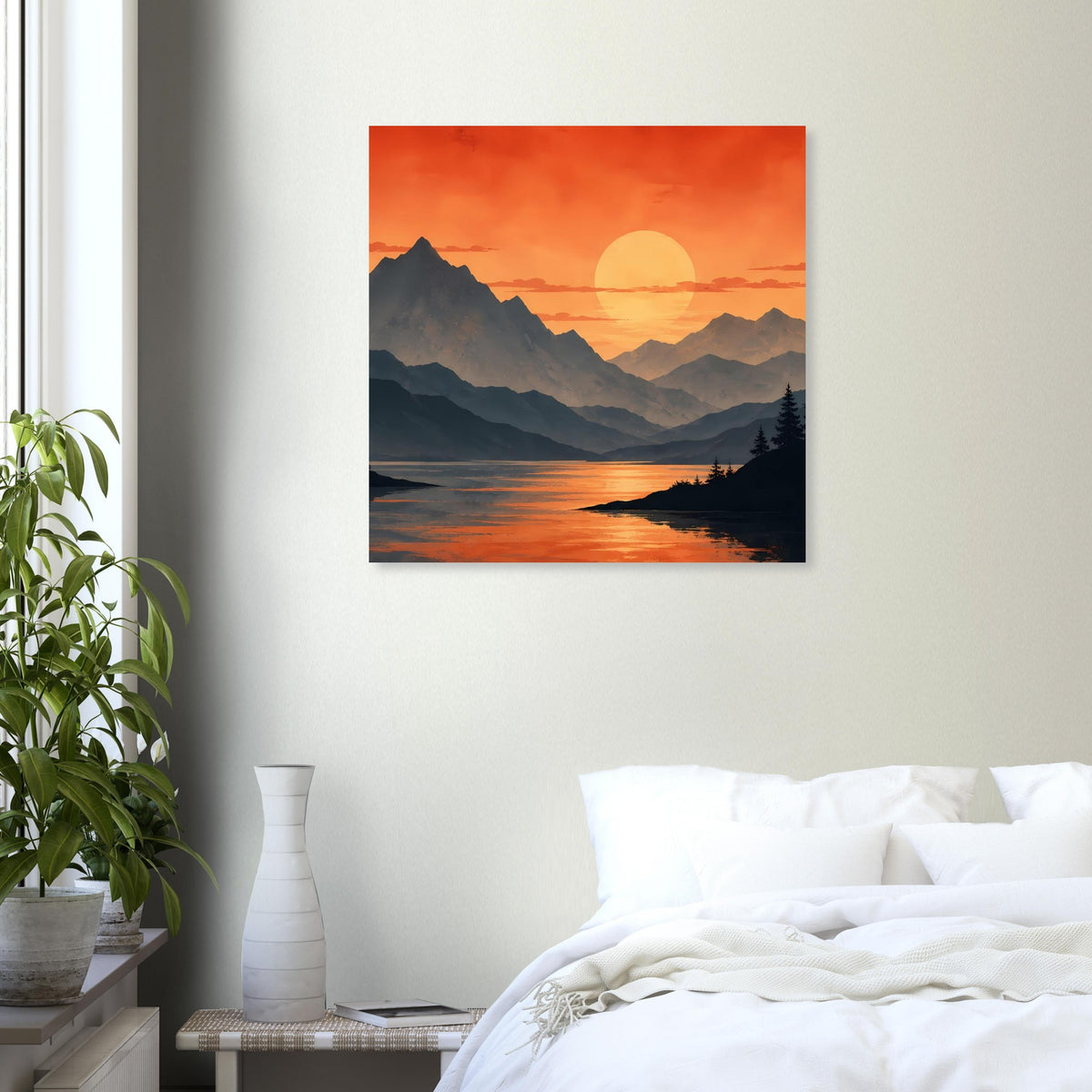 Quadratisches Poster mit orange-rotem Sonnenuntergang, Bergsilhouetten und ruhigem Bergsee