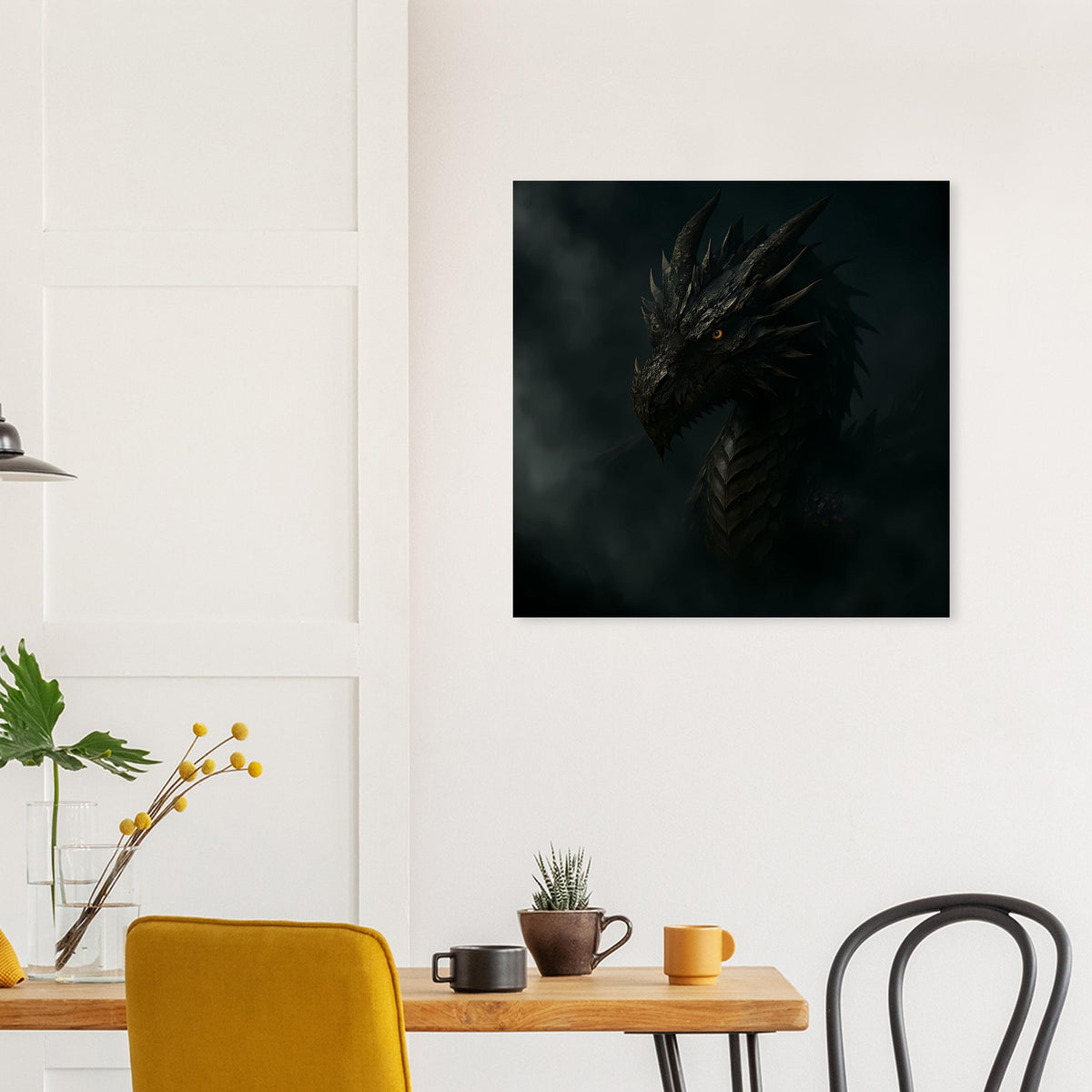 Quadratisches Drachenposter: schwarzer Kopf mit scharfen Zähnen, Fantasy-Detail