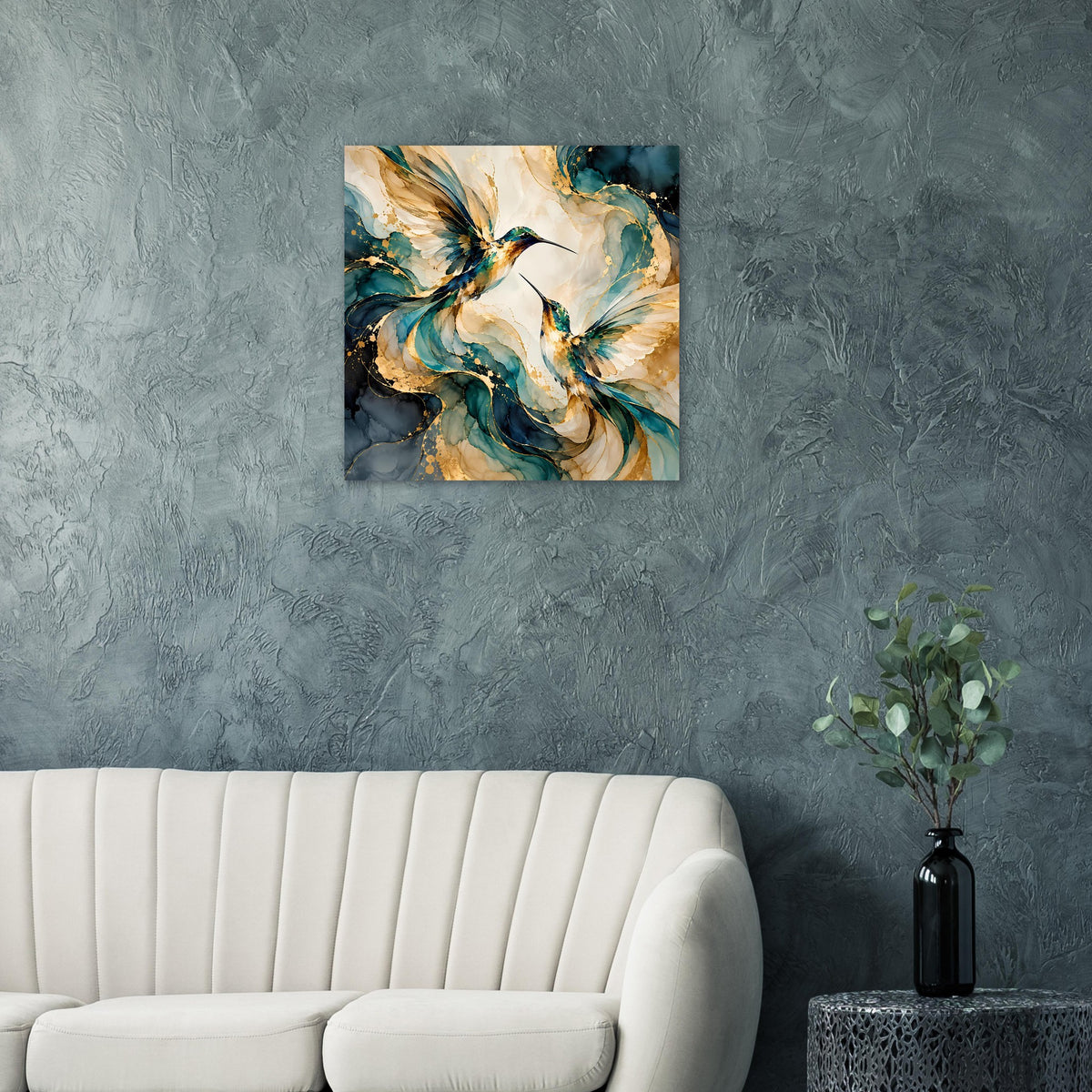 Quadratisches Vogelposter mit schwebenden Kolibris in Blau, Gold und Creme-Tönen