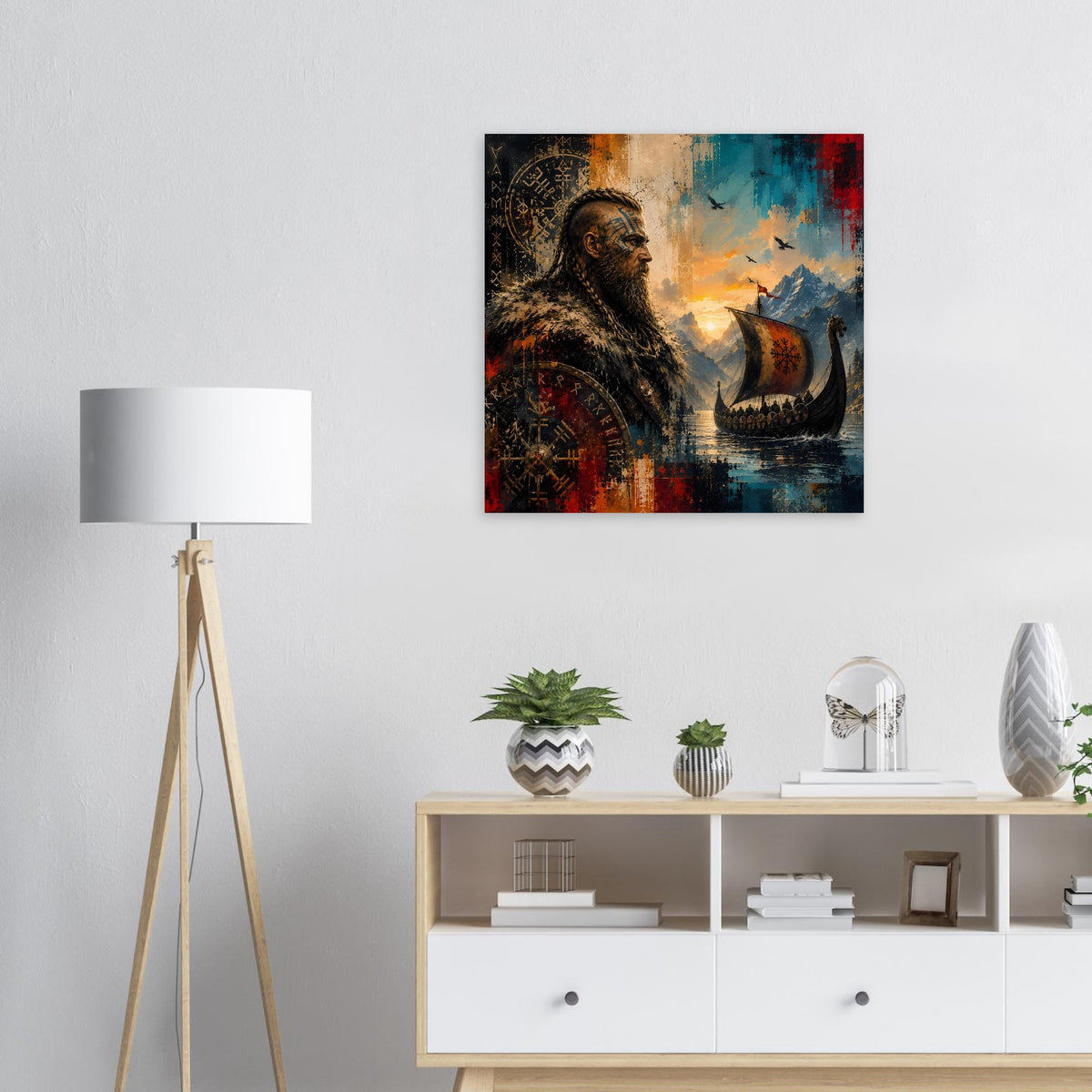 Wikinger-Saga-Poster mit bärtigem Krieger, Runenbanner und Langschiff im Abendhimmel