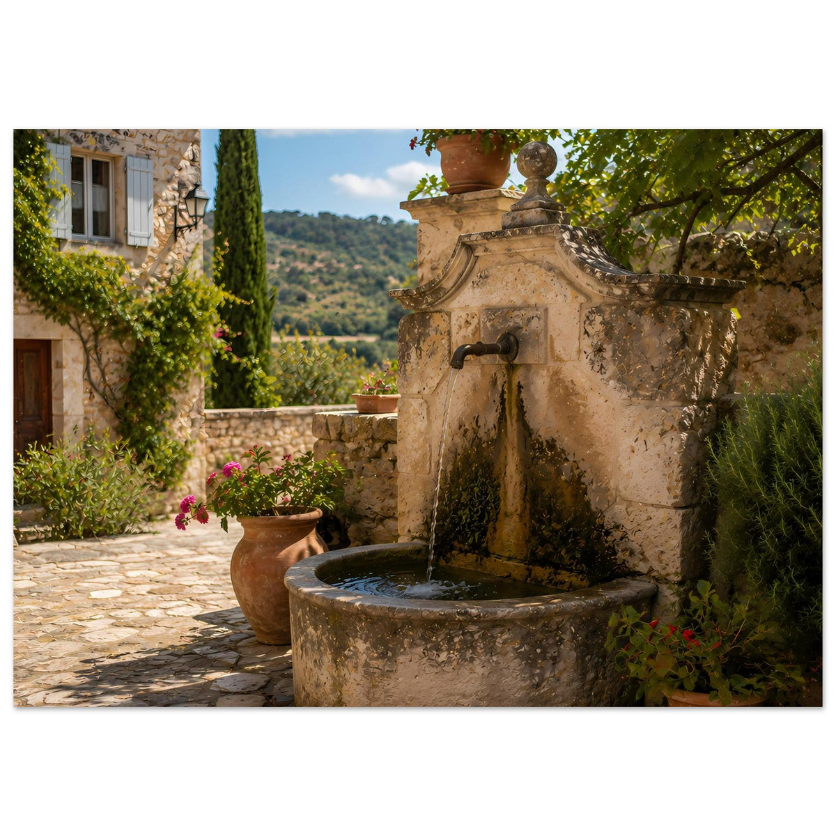 Fotoposter: mediterraner Steinspringbrunnen mit Wasserlauf aus einer Wandnische