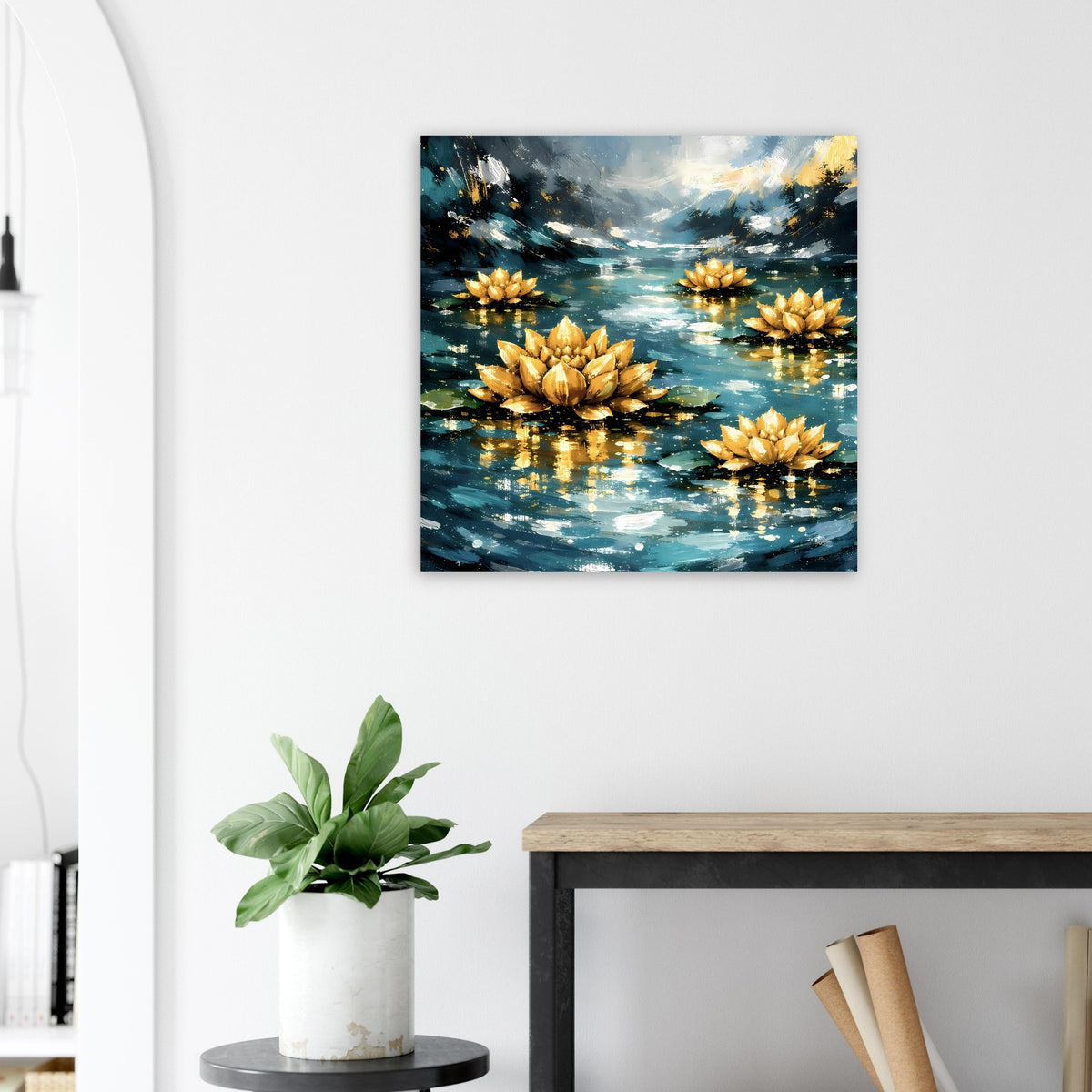 Quadratisches Lotus-Blumenposter mit goldenen Seerosen im blauen Gewässer