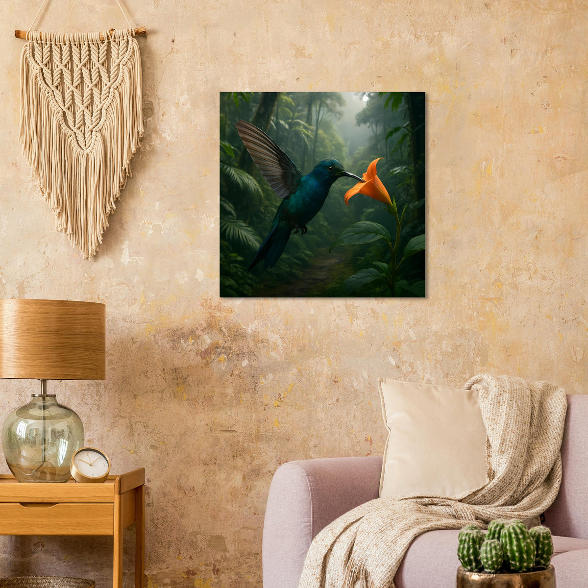 Dschungel-Poster im quadratischen Rahmen: blauer Vogel, orange Blüte, tropische Blätter