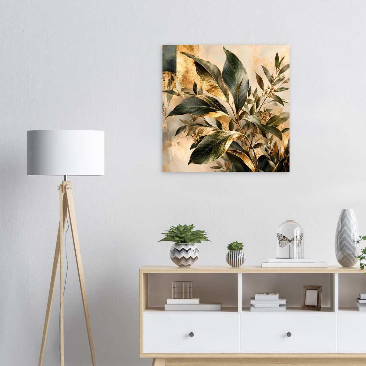 Quadratisches Wandposter mit botanischem Kunstmotiv, grünen Blättern und goldfarbenen Details