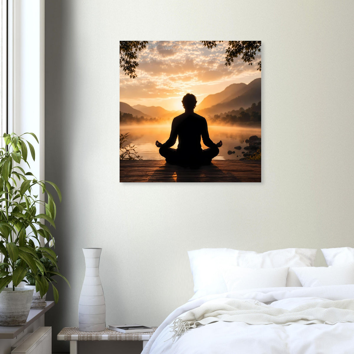 Quadratisches Meditationsposter mit Sonnenaufgang über Landschaft, sitzende Figur im Meditationsstil