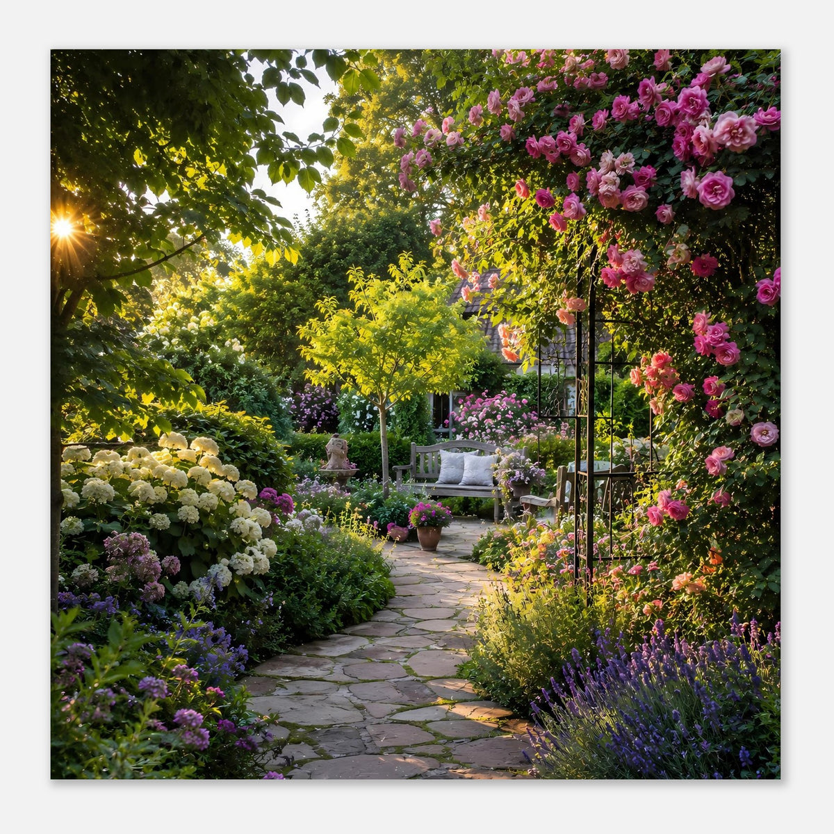 Großes Detailfoto im Poster: Gartenweg mit leuchtenden Blüten und Rosentrieben