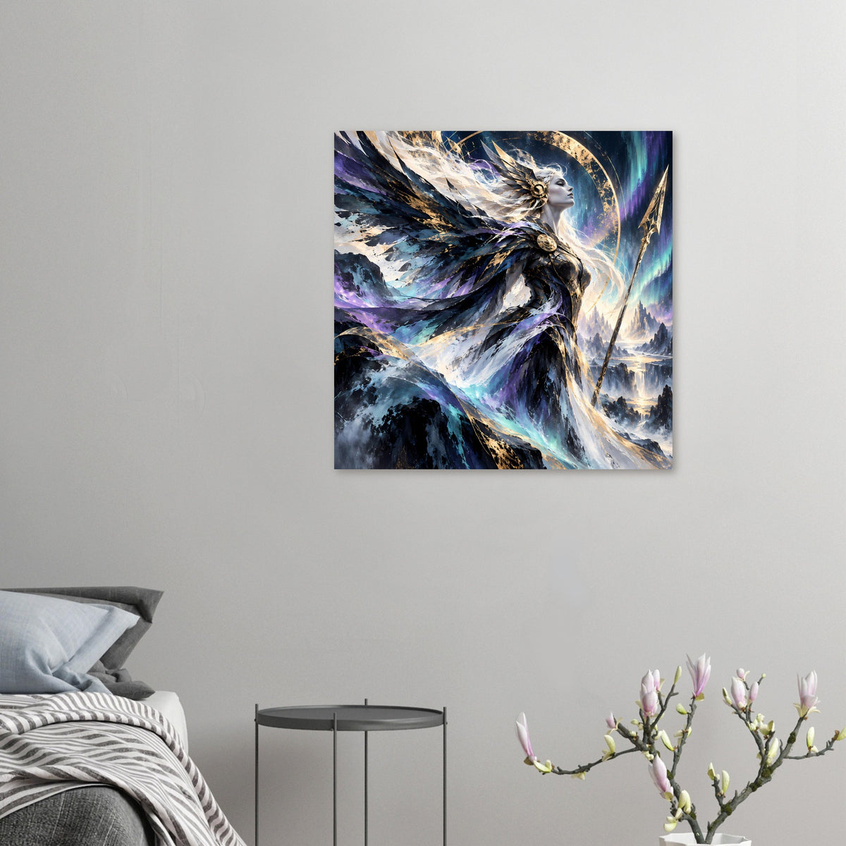 Wandposter mit Fantasy-Göttin: geflügelte Frau, goldene Ornamente und violett-blaue Lichteffekte.