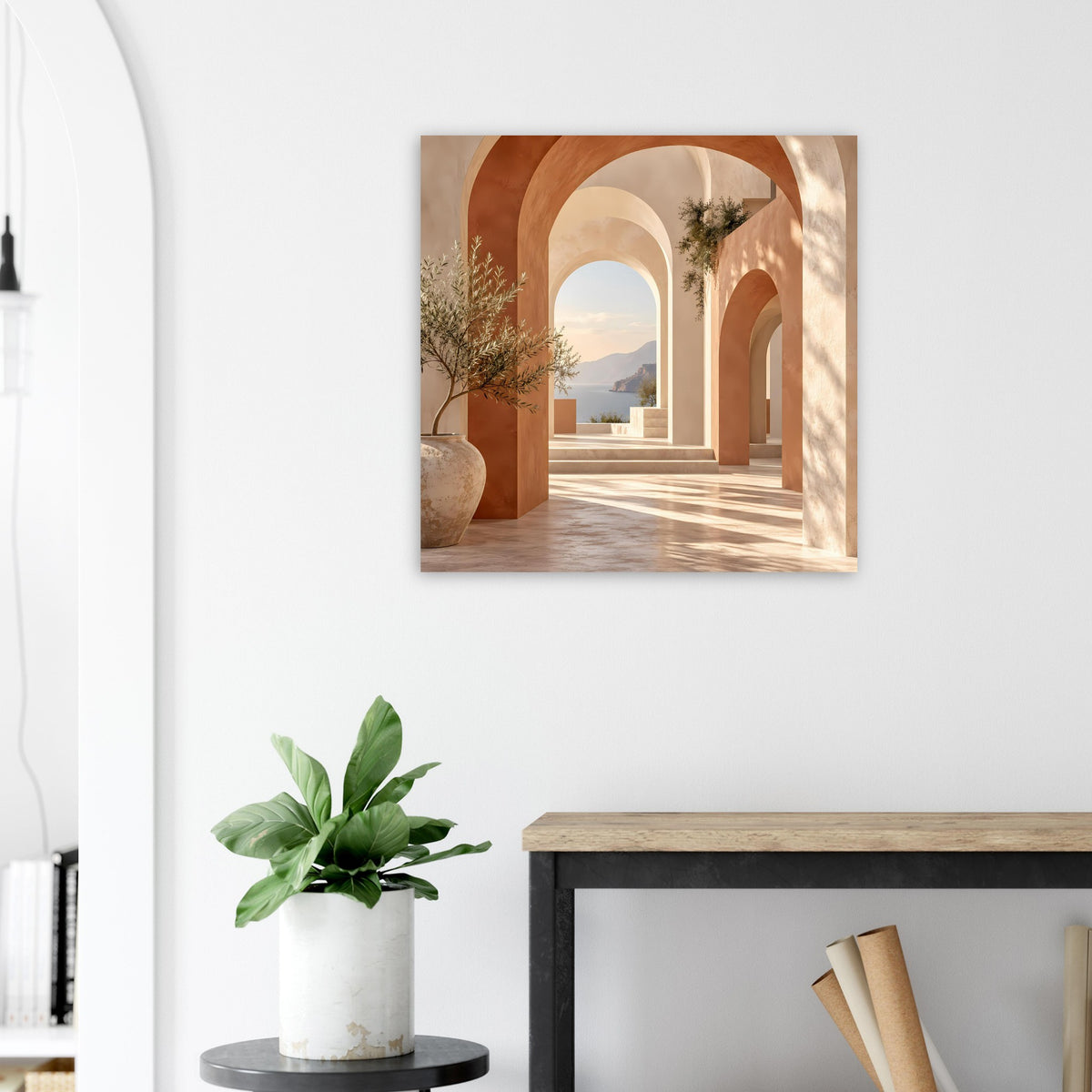 Wandposter mit mediterranen Arkadenbögen und goldenem Licht
