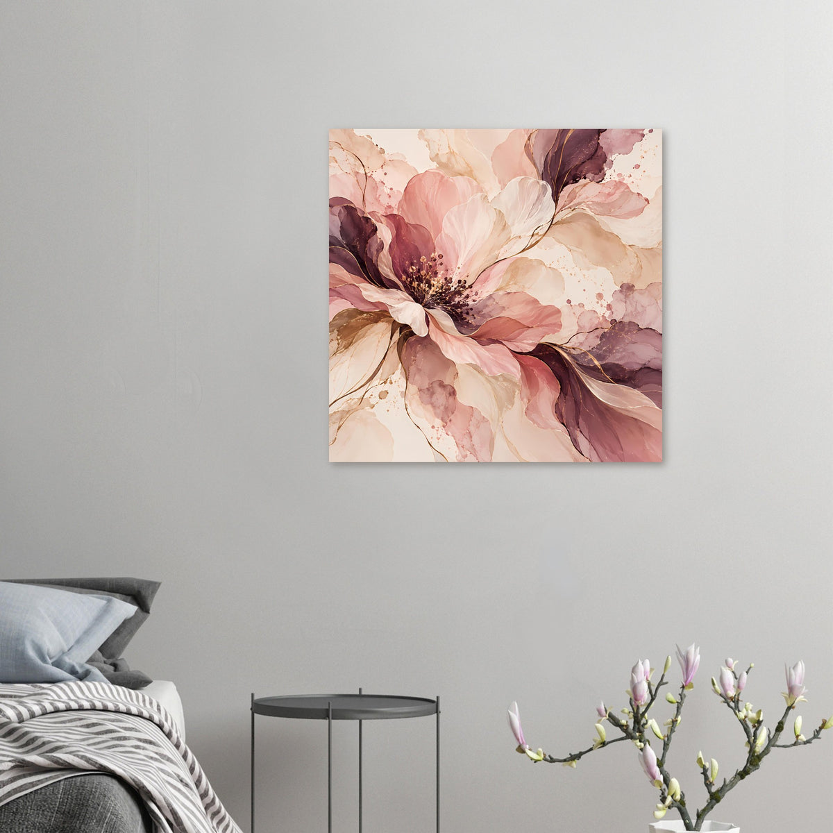 Kleines Blütenposter im Rahmen mit weiß-rosa Blüte und beerenrotem Farbsprühdetail