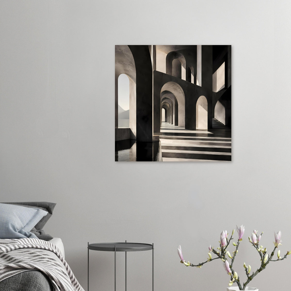Architekturposter mit Galerieflucht und Rundbögen in Schwarz‑Weiß