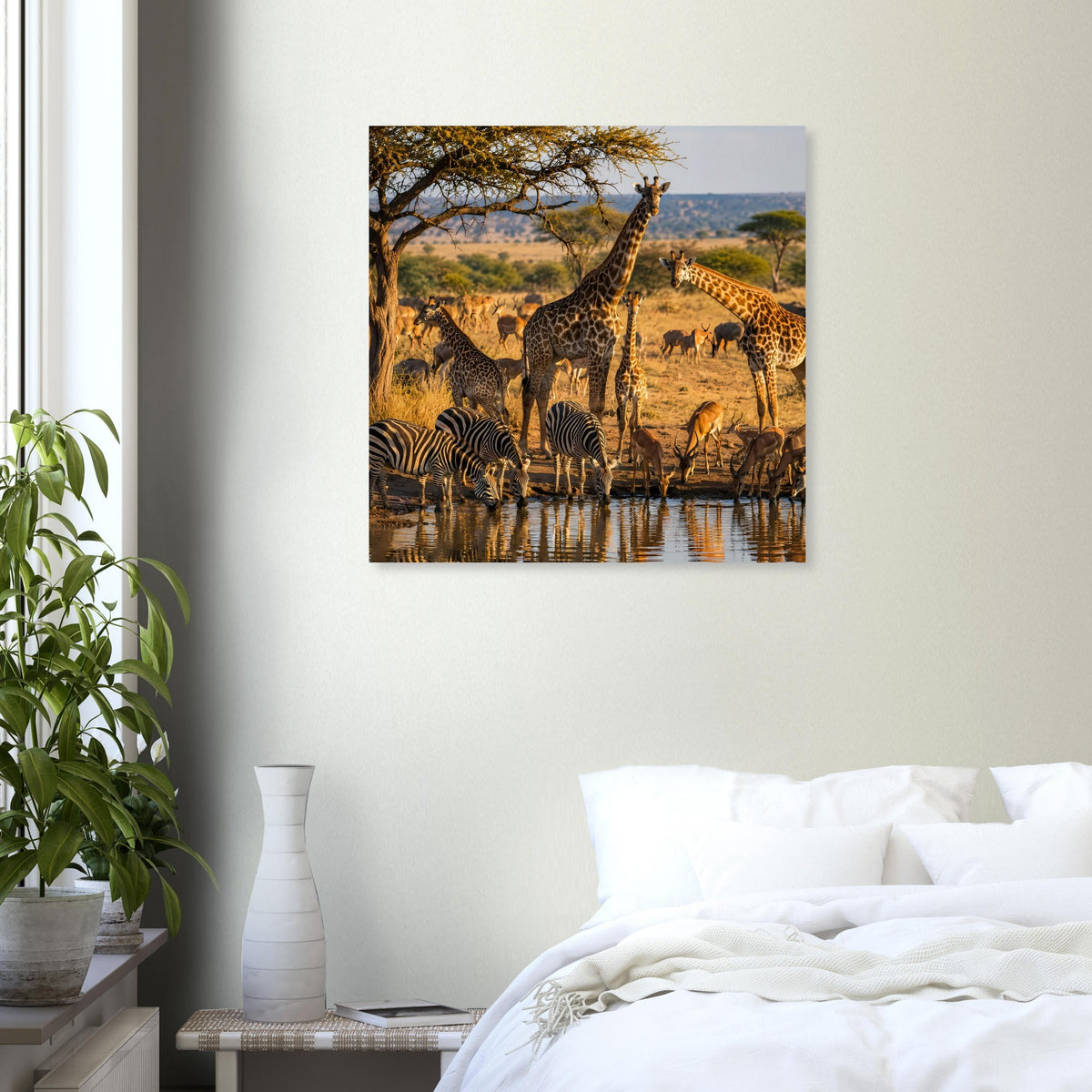 Safari-Wildtierszenen-Poster mit Giraffe über Wasserfläche und Savannenlandschaft