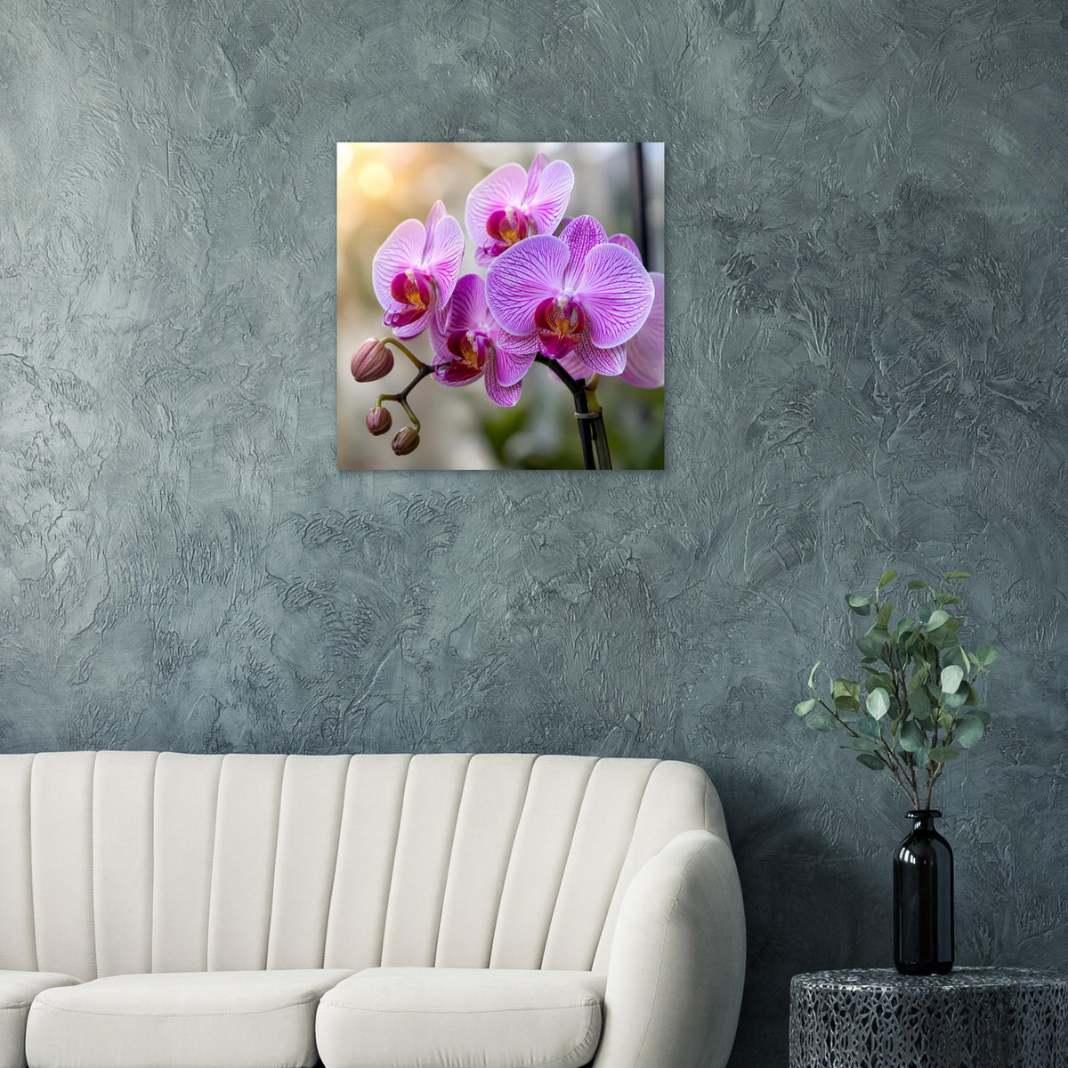 Orchideen-Blumenposter mit violetten Phalaenopsis-Blüten im Bildausschnitt
