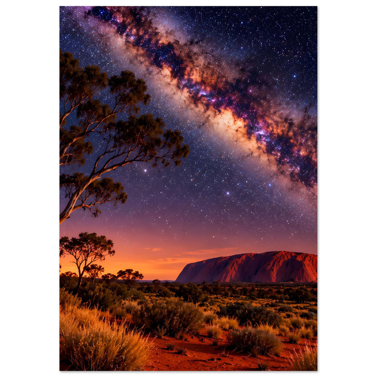 Poster im Hochformat mit Sternenhimmel und Wüstenlandschaft, links Baumkronen, rechts roter Felsberg