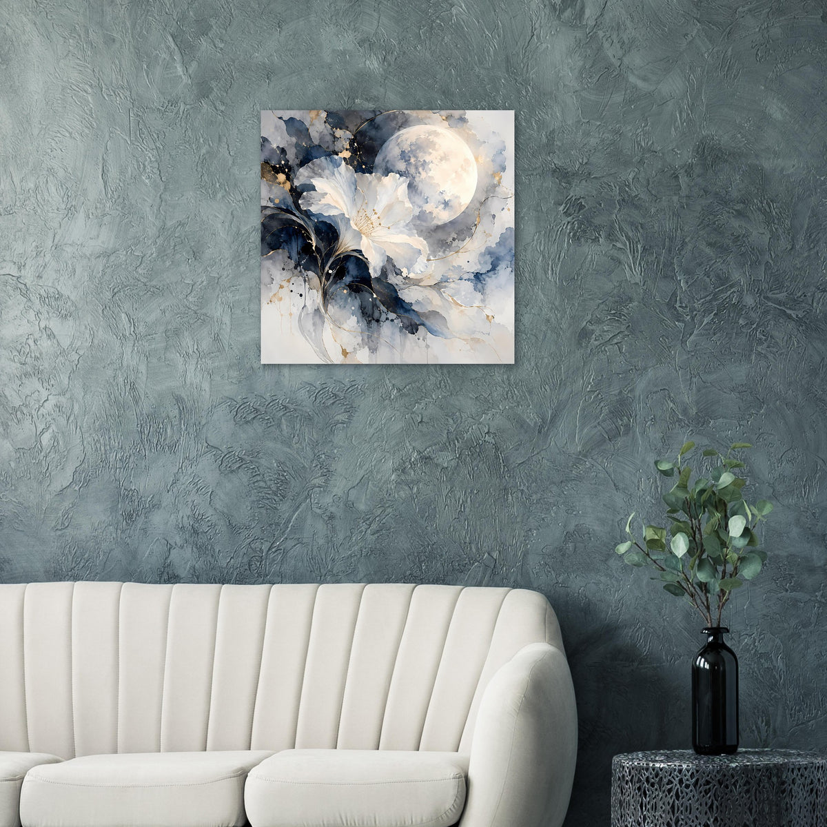 Quadratisches Poster mit Mond- und Blütenmotiv in beruhigenden Blautönen