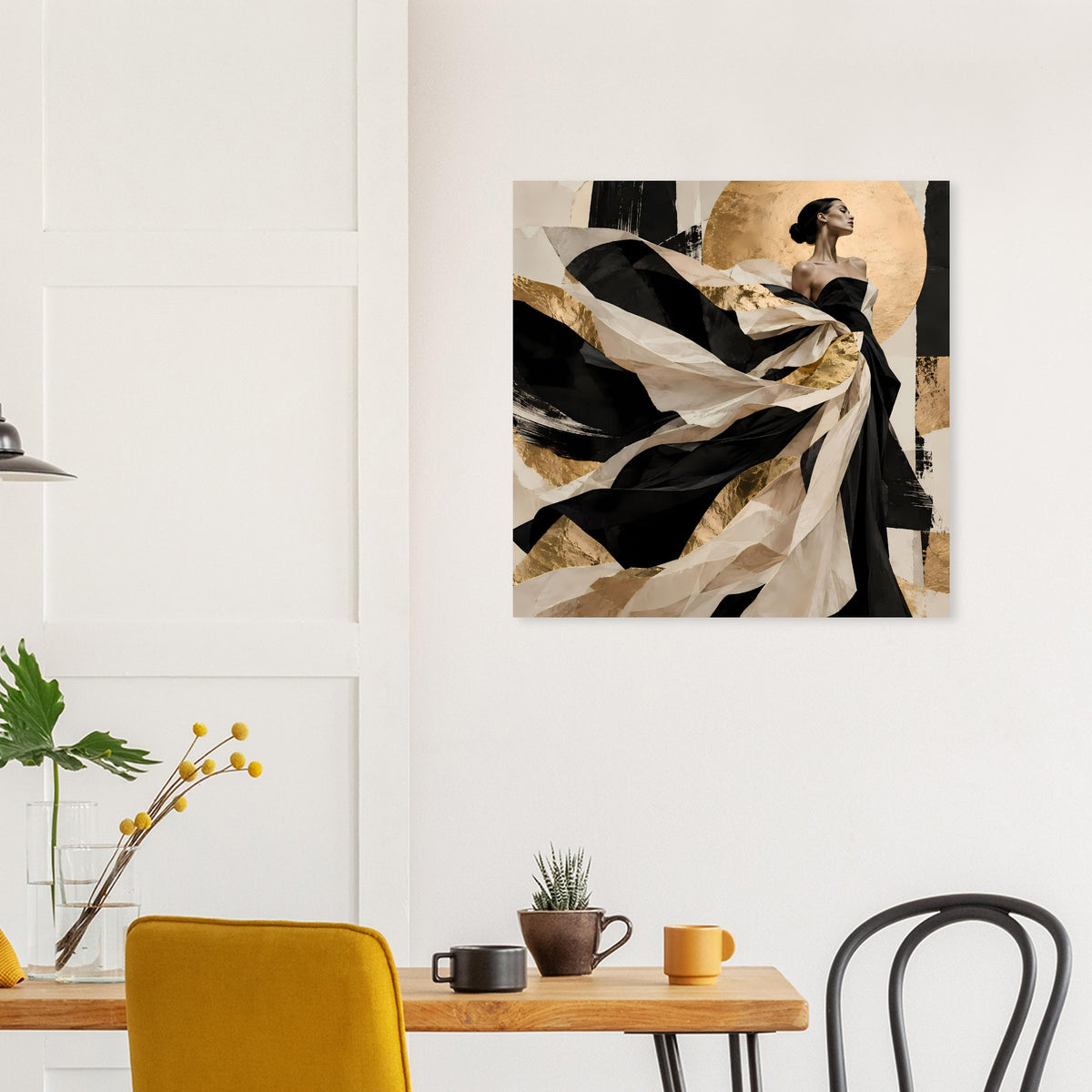 Matte Kunstposter mit Frauensilhouette in Schwarz und Beige, goldfarbener Hintergrundakzent