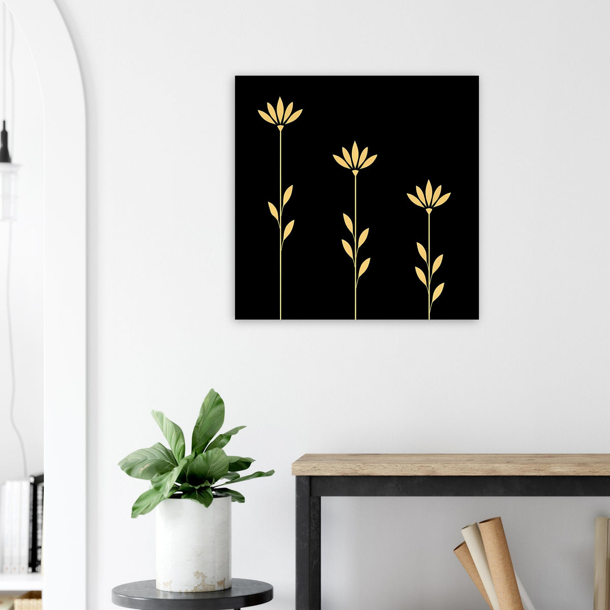 Quadratisches Wandposter mit goldenen Blütenstielen und Blättern auf schwarzem Hintergrund