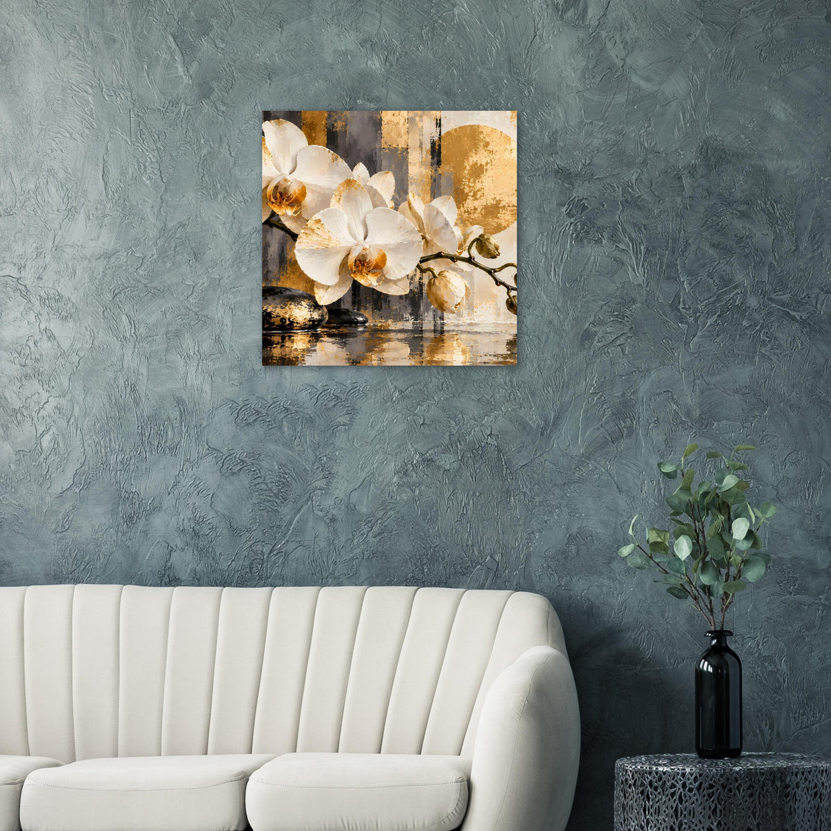 Orchideen-Poster mit weißen Blüten auf gold-schwarzem abstraktem Grund