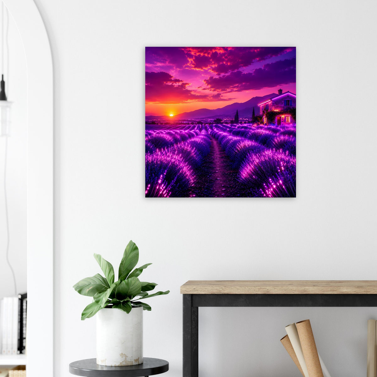Quadratisches Poster mit violetten Lavendelreihen, untergehender Sonne und lila Himmel