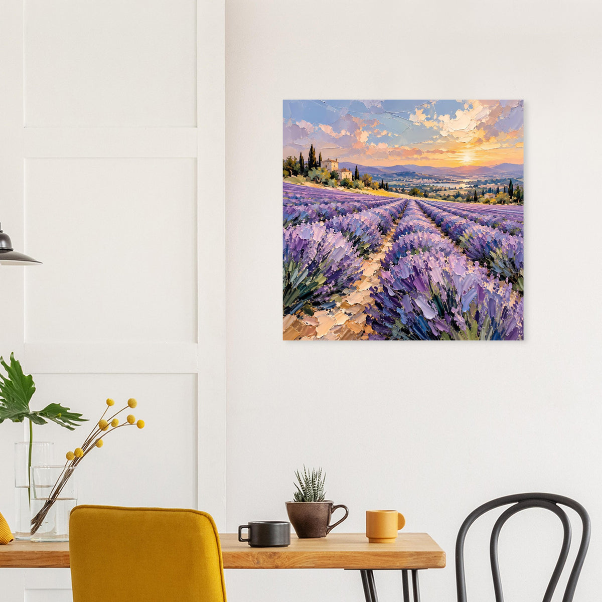 Quadratisches Poster mit Lavendelfeld und Sonnenuntergang, perspektivische Reihen violetter Blüten