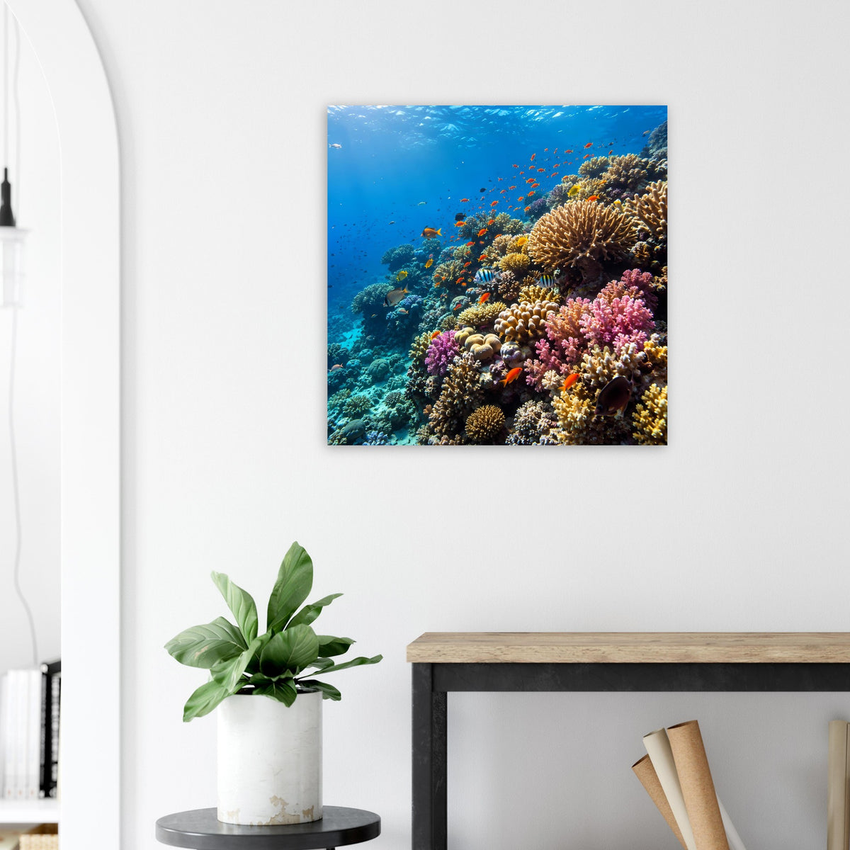 Korallenriff-Poster im Quadrat mit bunten Korallenriffen und kleinen Fischen