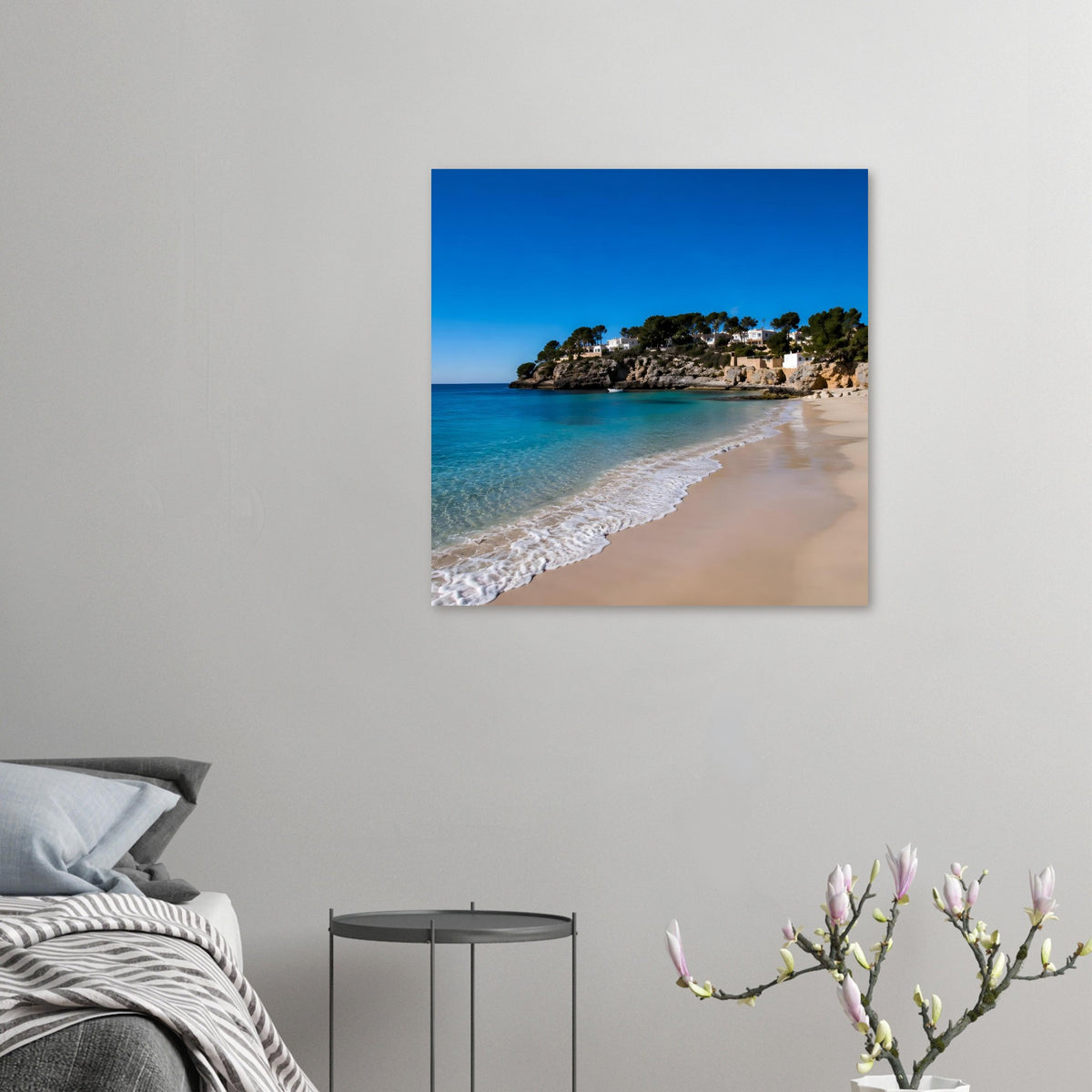 Kleines Poster mit türkisem Meer, Sandstrand und mediterraner Küste mit Häusern, rechteckig