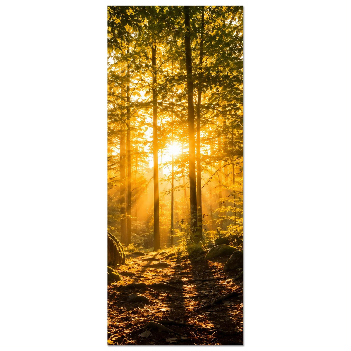 Hochkant-Wandposter mit Waldweg im goldenen Dämmerlicht und Lichtkegel