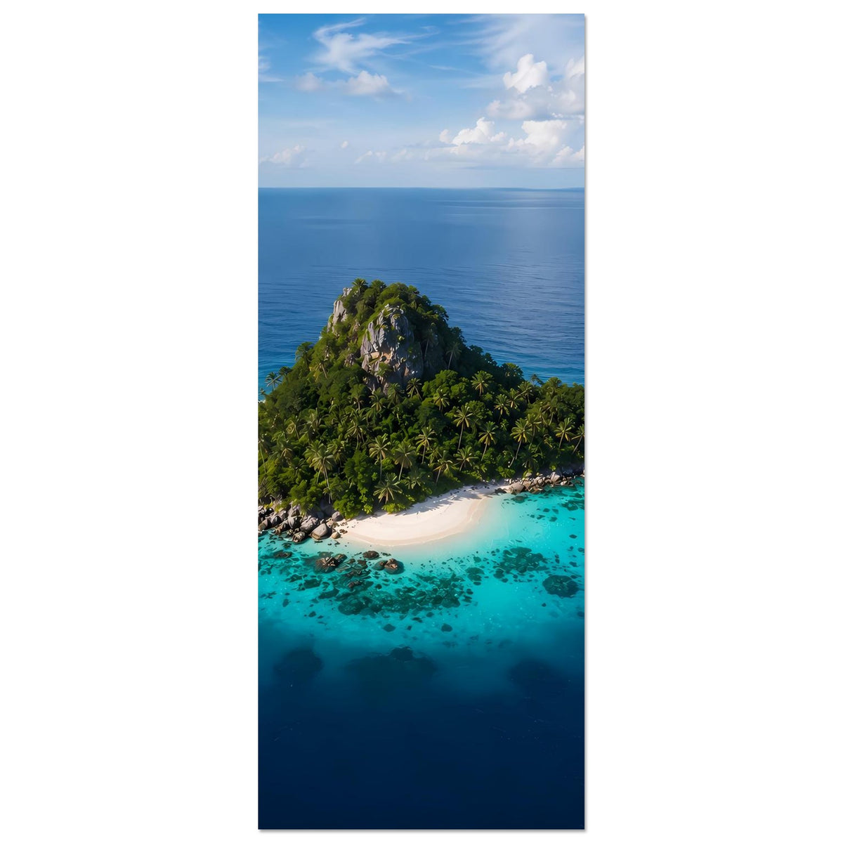 Vertikales Poster: tropische Insel mit grünem Bewuchs, Sandstrand und türkisfarbenem Meer