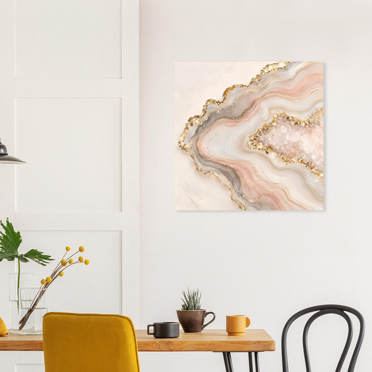 Abstraktes Poster mit Geoden-Optik in Rosé, Creme und Gold