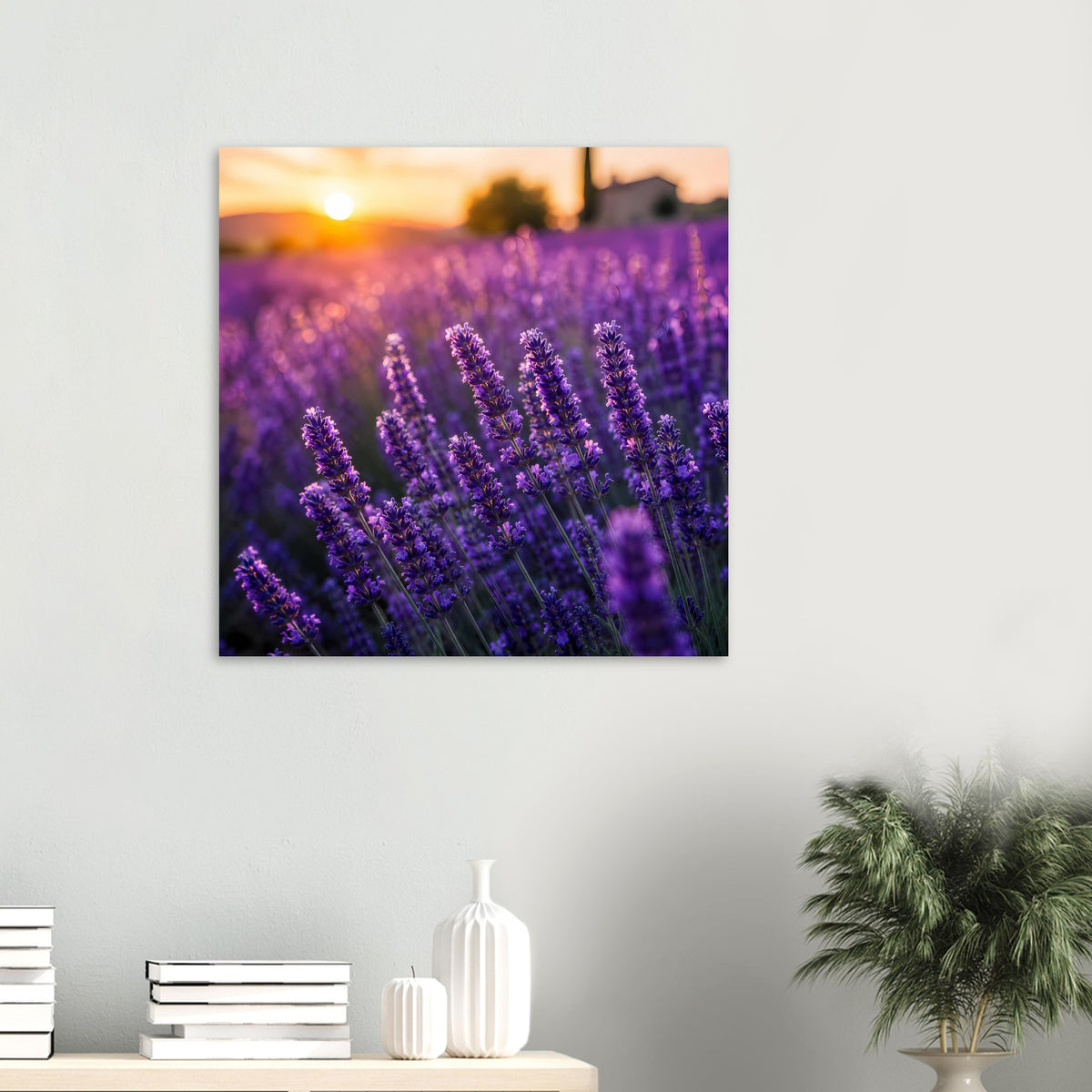 Kleines Poster mit violettem Lavendelfeld und Sonnenuntergang, an der Wand, Quadratformat