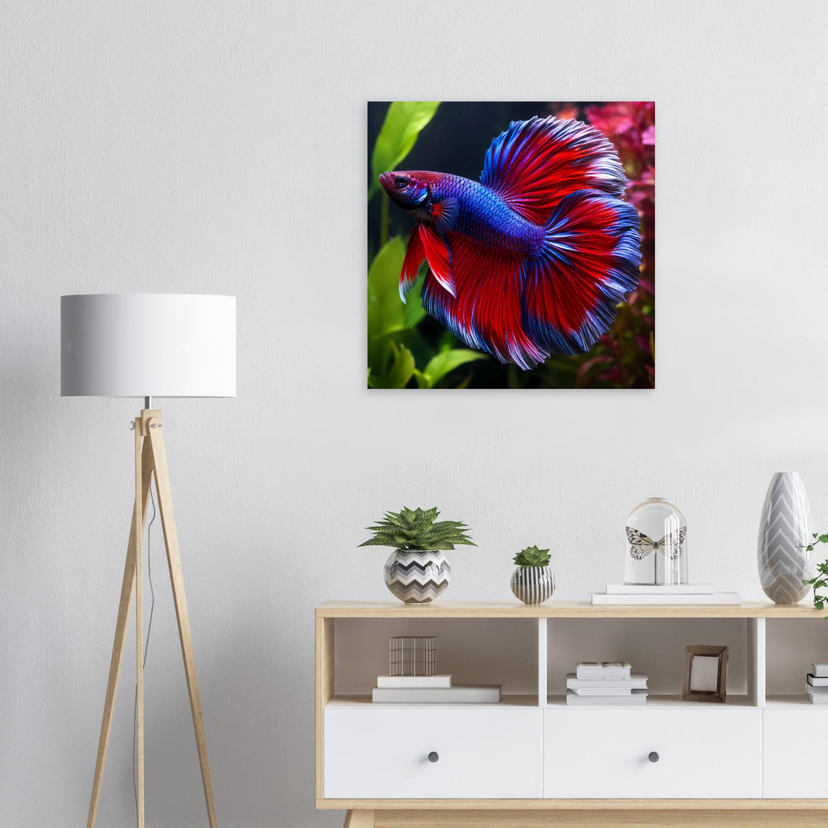 Quadratisches Wandposter mit Betta-Fisch in leuchtendem Blau und Rot