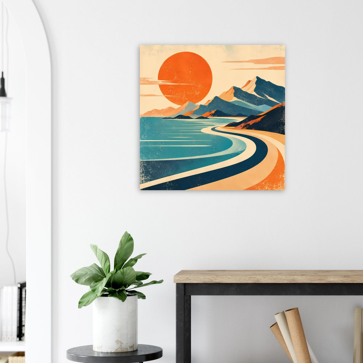 Vintage-Poster mit orangefarbener Sonne, blauen Bergspitzen und türkisblauem Fluss