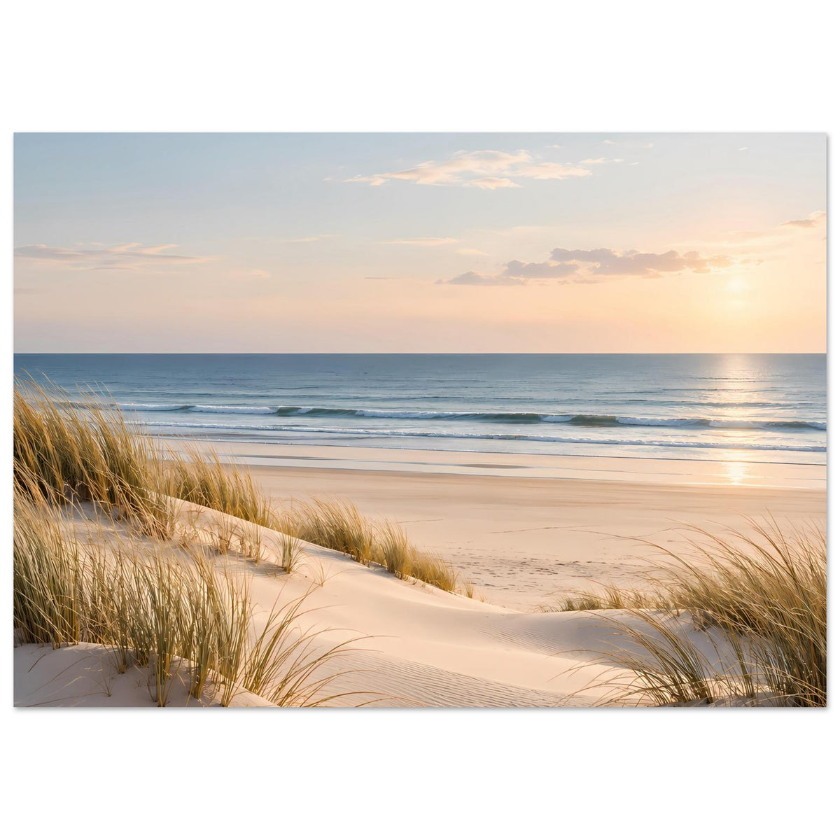 Poster mit Blick über Dünen zum Meer, Wellen und warmes Abendlicht